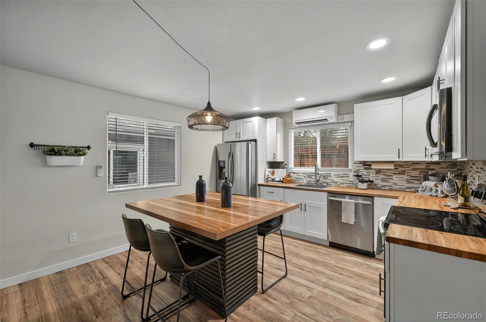 MLS Image #7 for 2822 w cucharras street,colorado springs, Colorado