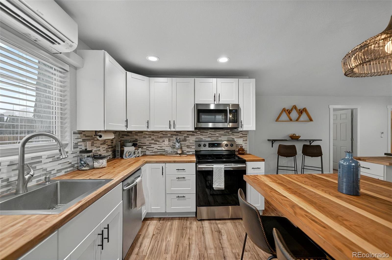 MLS Image #9 for 2822 w cucharras street,colorado springs, Colorado