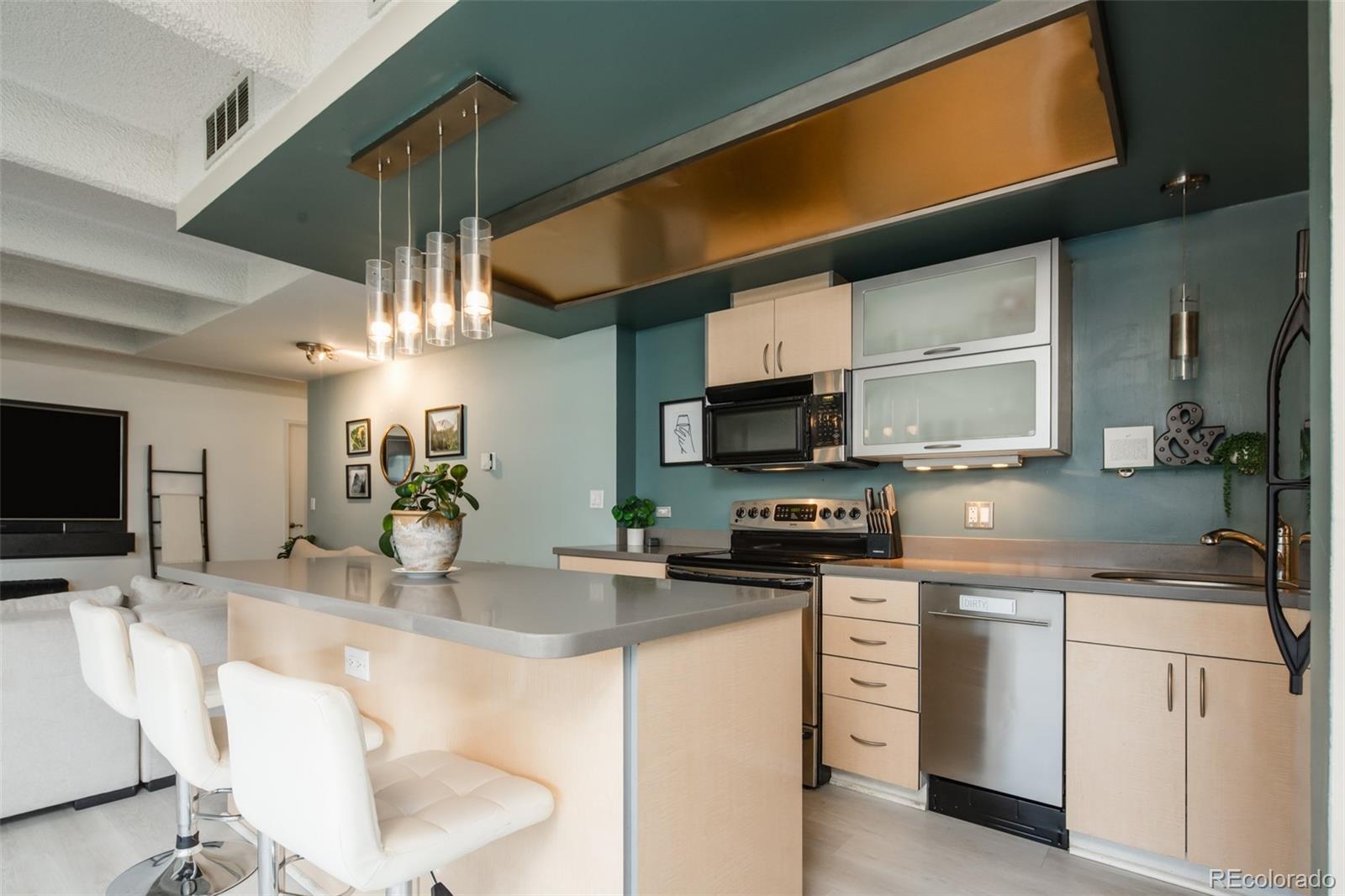 MLS Image #0 for 675 s university boulevard,denver, Colorado