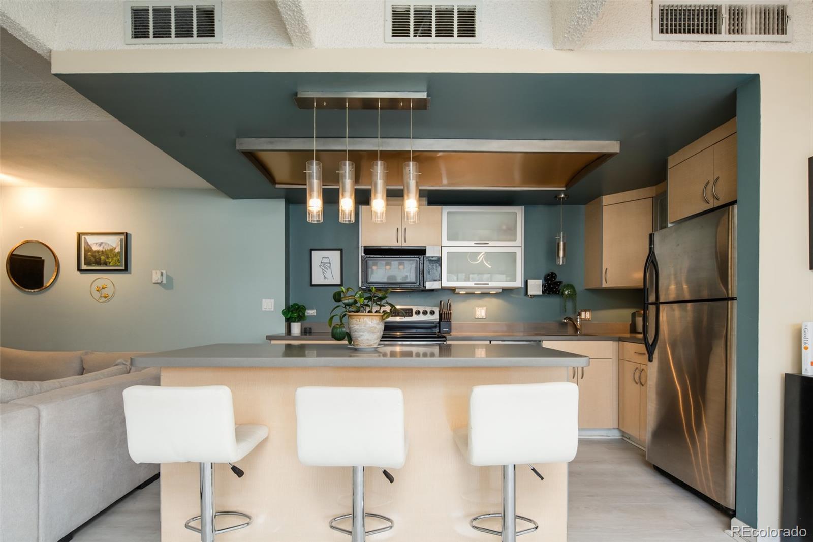 MLS Image #18 for 675 s university boulevard,denver, Colorado