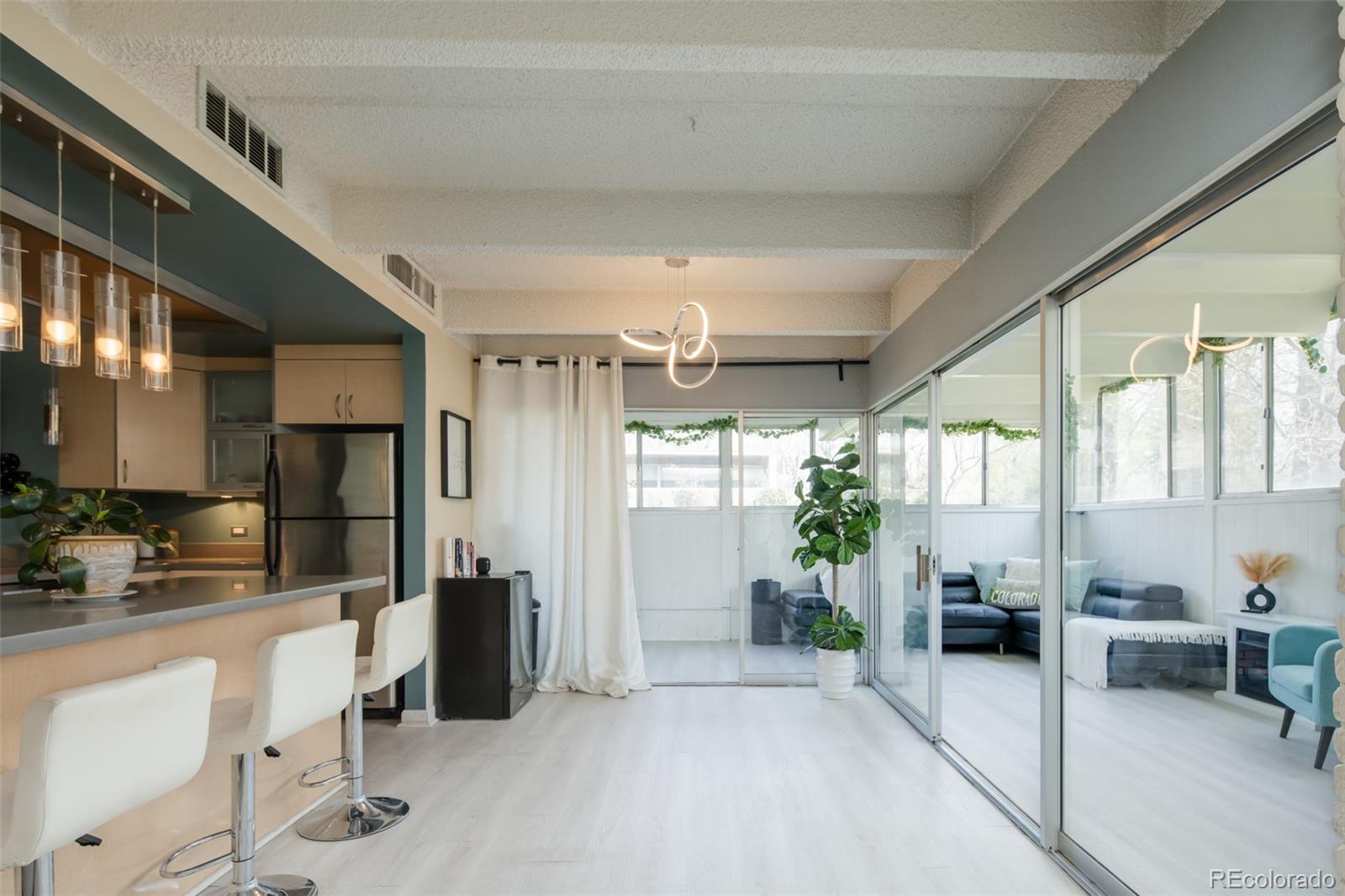 MLS Image #19 for 675 s university boulevard,denver, Colorado
