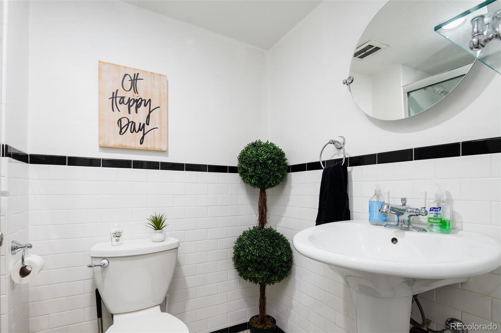 MLS Image #34 for 675 s university boulevard,denver, Colorado