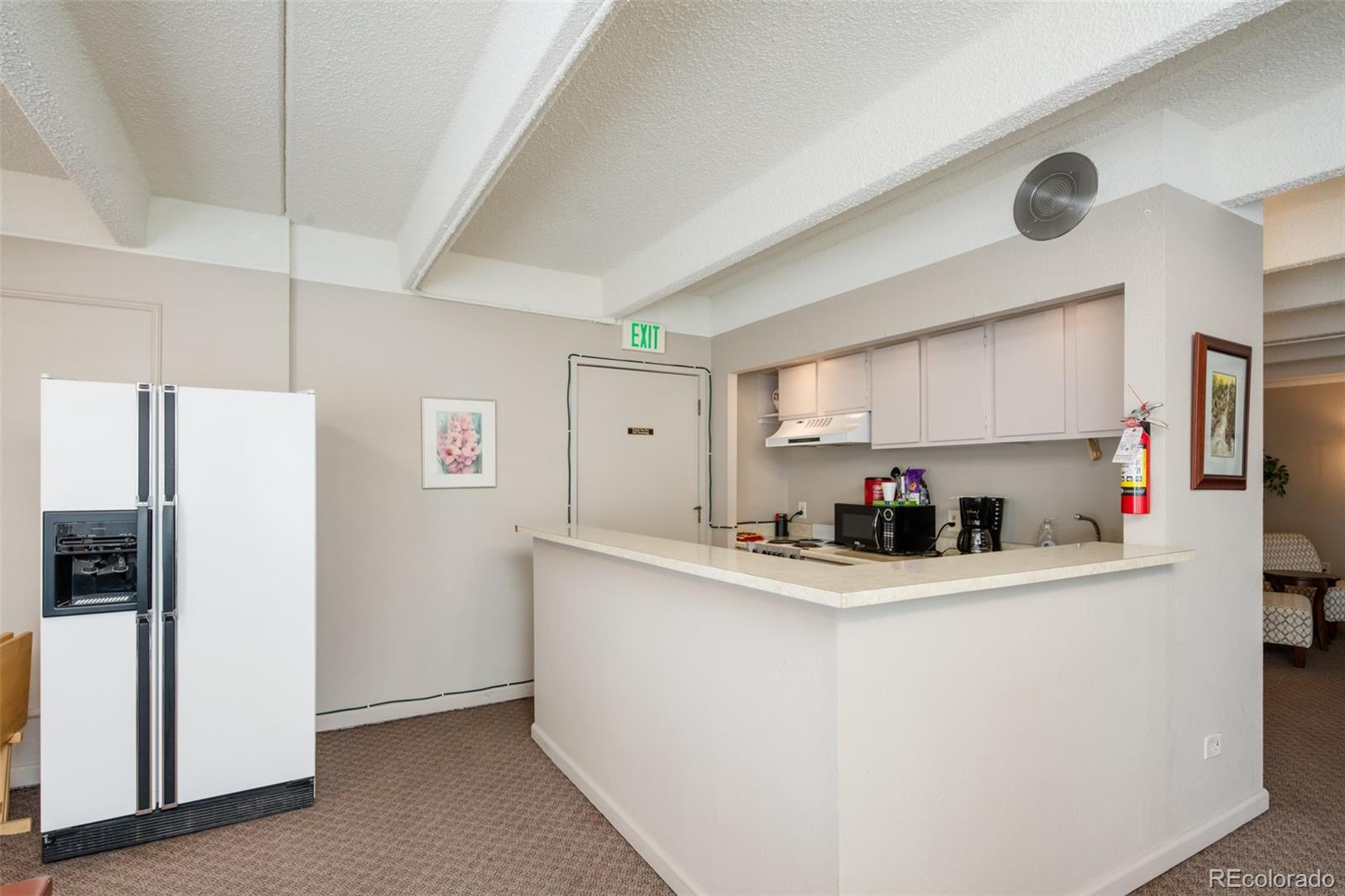 MLS Image #39 for 675 s university boulevard,denver, Colorado