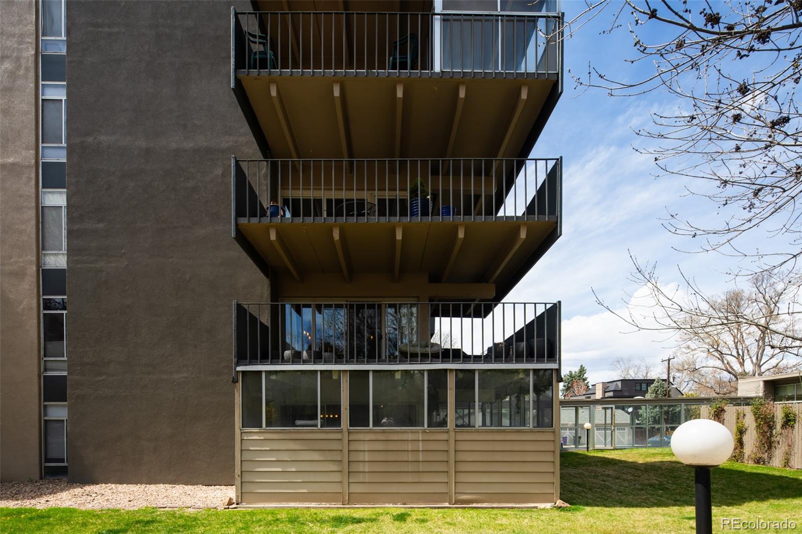 MLS Image #4 for 675 s university boulevard,denver, Colorado
