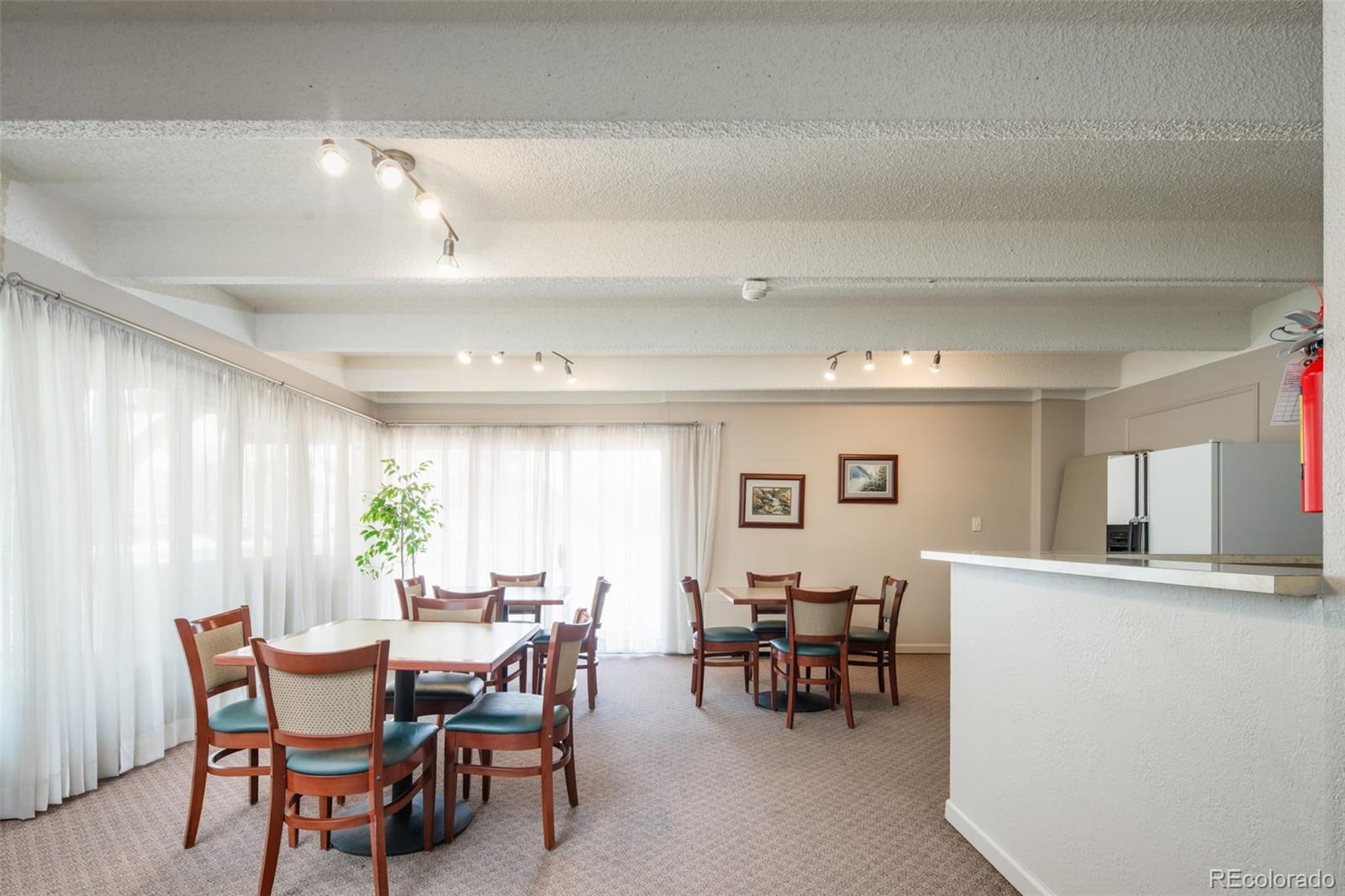 MLS Image #40 for 675 s university boulevard,denver, Colorado