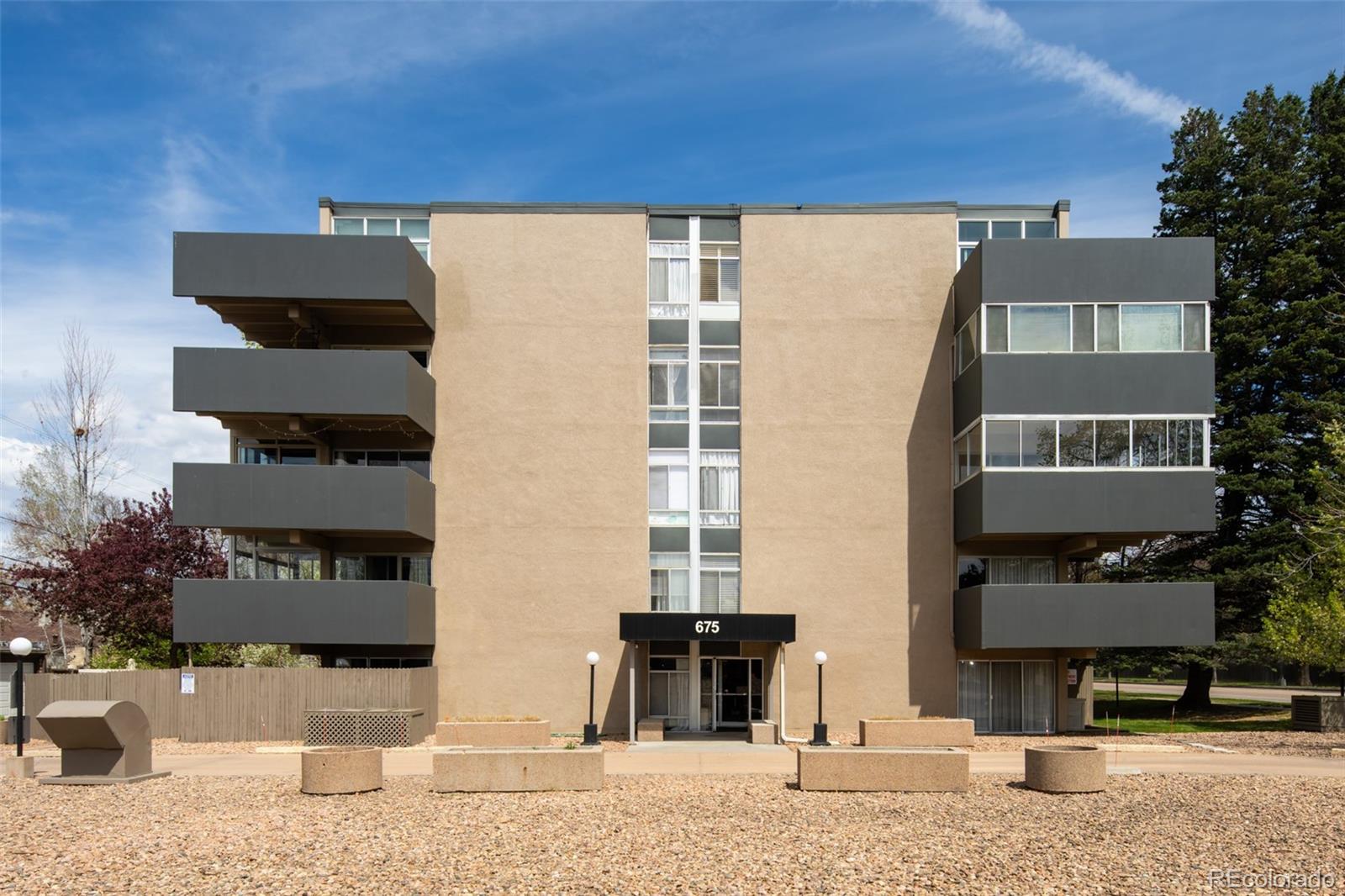 MLS Image #5 for 675 s university boulevard,denver, Colorado