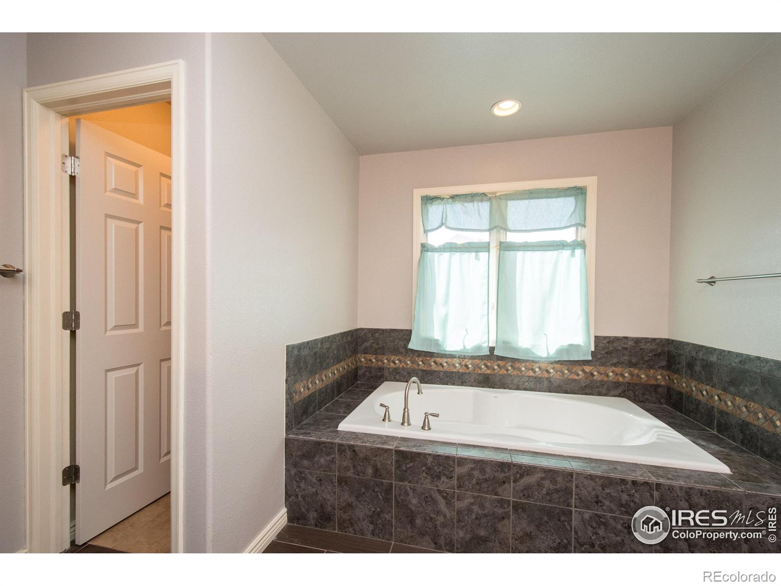 MLS Image #21 for 1739  greengate drive,fort collins, Colorado