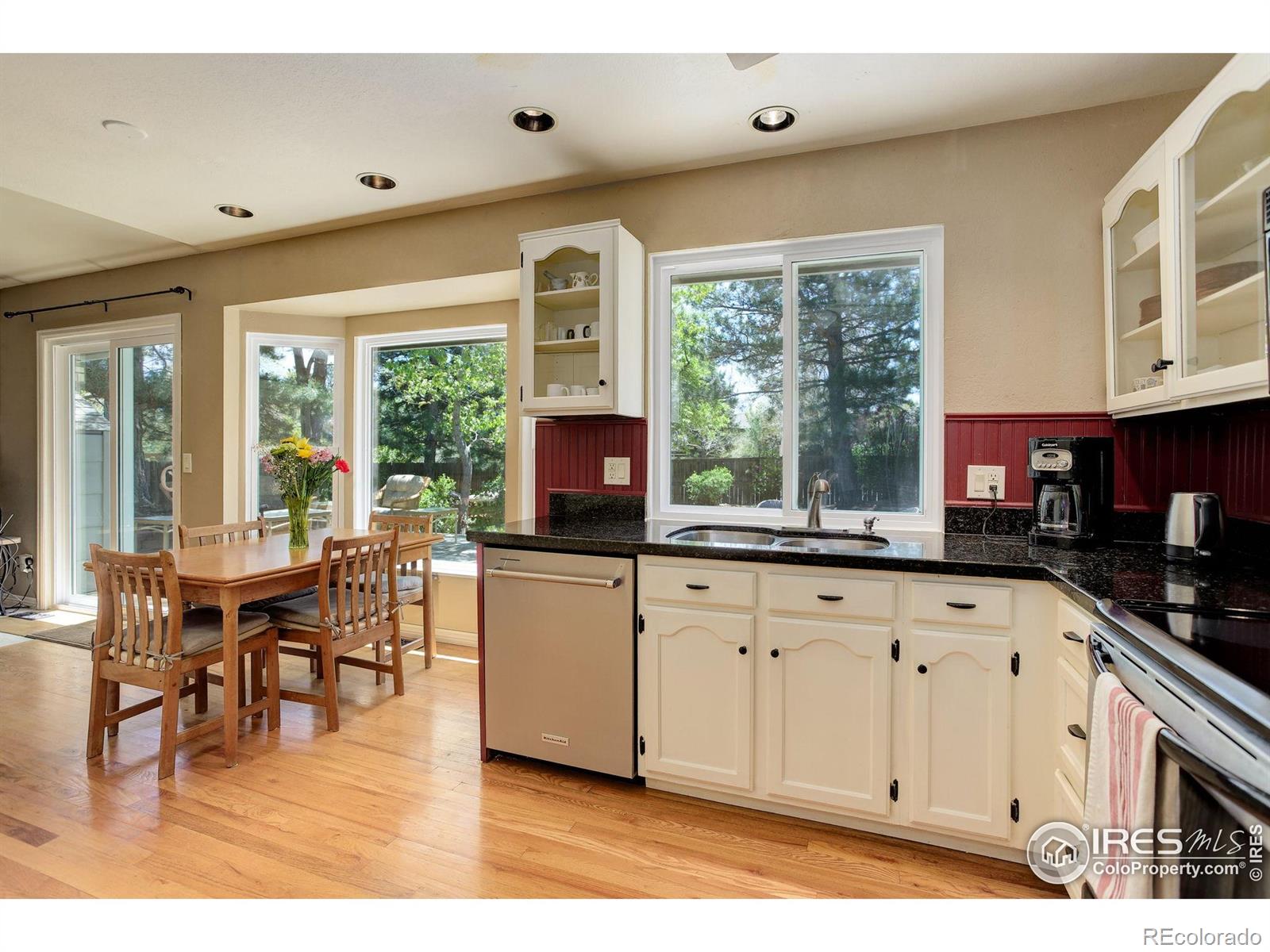 MLS Image #12 for 642 w chestnut court,louisville, Colorado