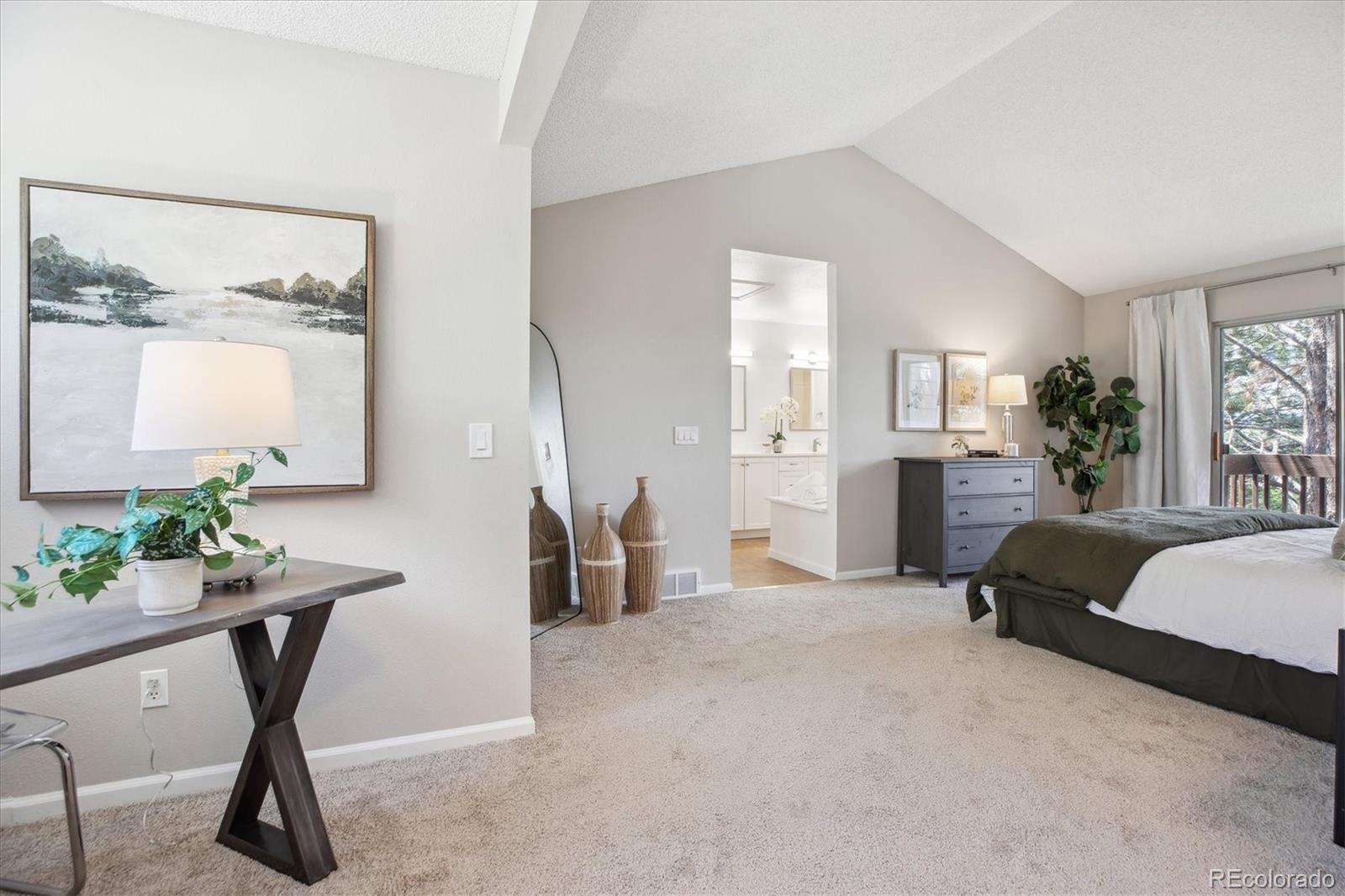 MLS Image #10 for 1470 s quebec way,denver, Colorado