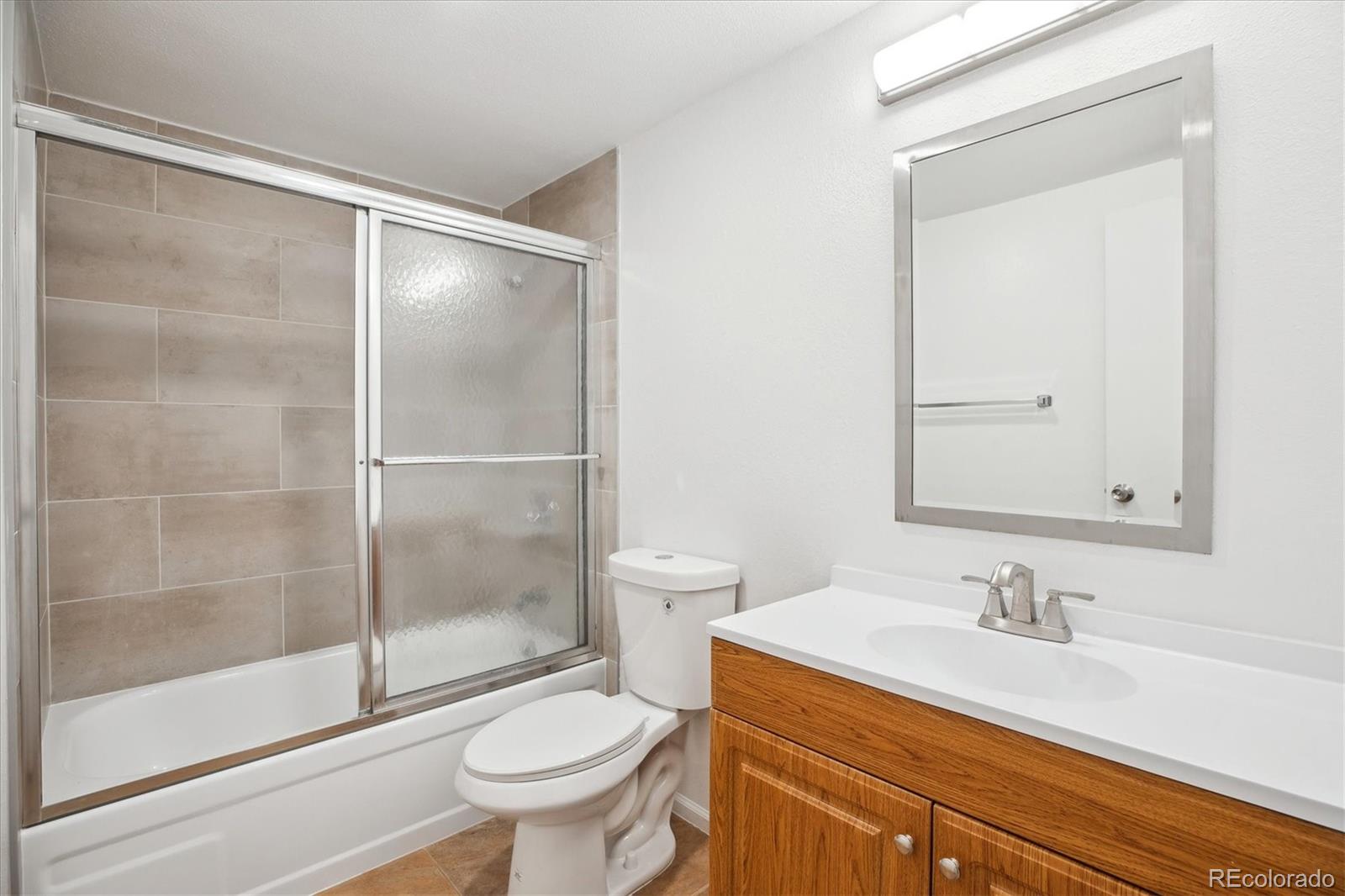 MLS Image #19 for 1470 s quebec way,denver, Colorado