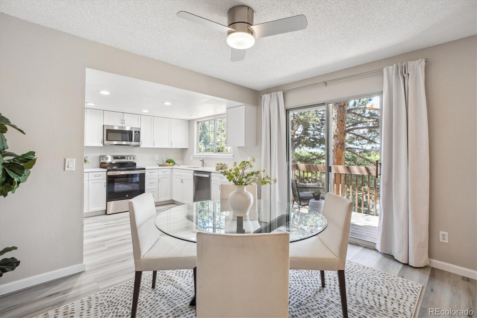 MLS Image #4 for 1470 s quebec way,denver, Colorado