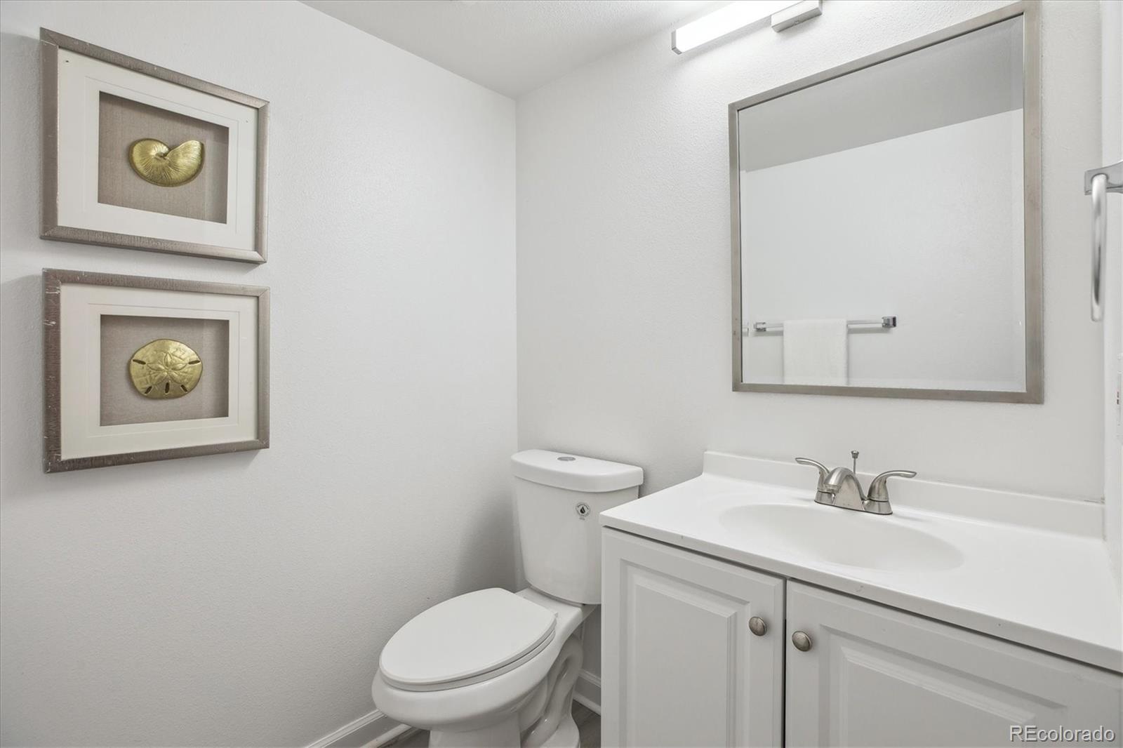 MLS Image #8 for 1470 s quebec way,denver, Colorado