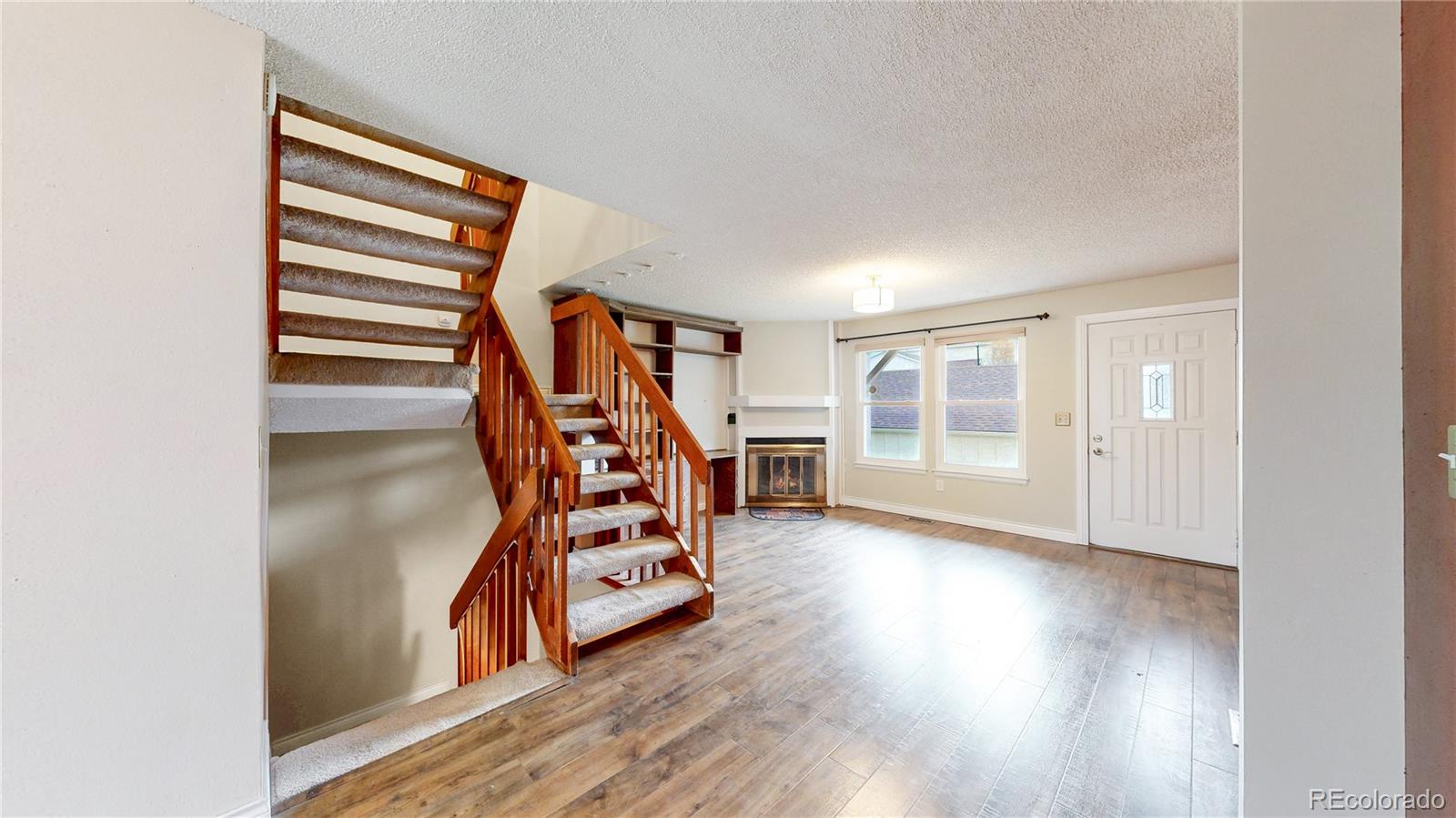 MLS Image #10 for 7682 s steele street,centennial, Colorado