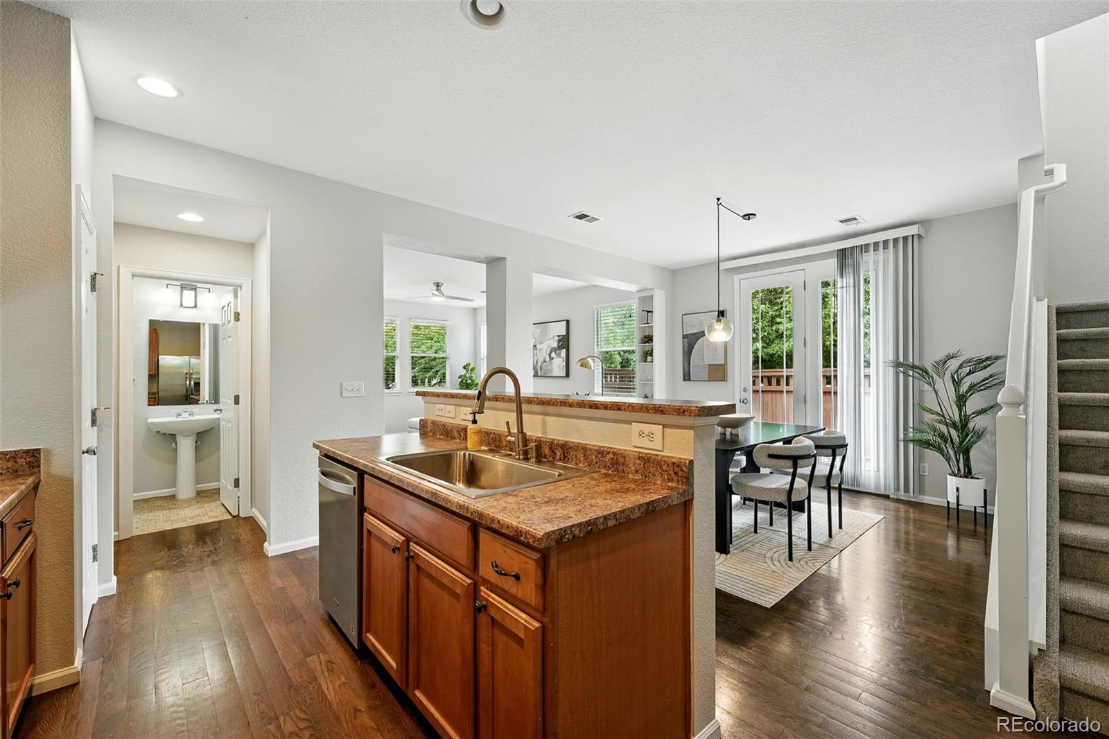 MLS Image #10 for 2648  florence street,denver, Colorado