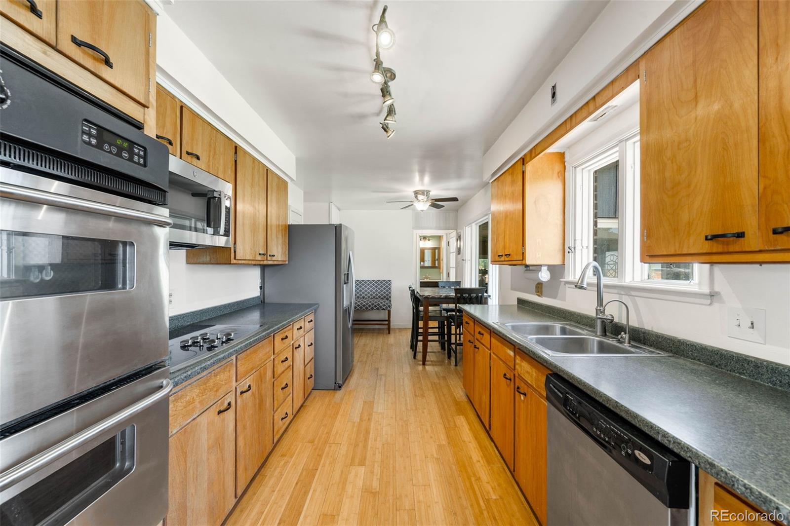 MLS Image #5 for 6212 s pennsylvania street,centennial, Colorado