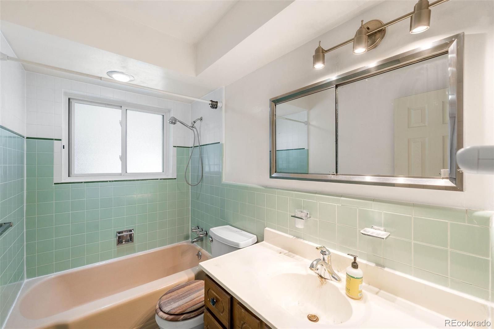 MLS Image #8 for 6212 s pennsylvania street,centennial, Colorado