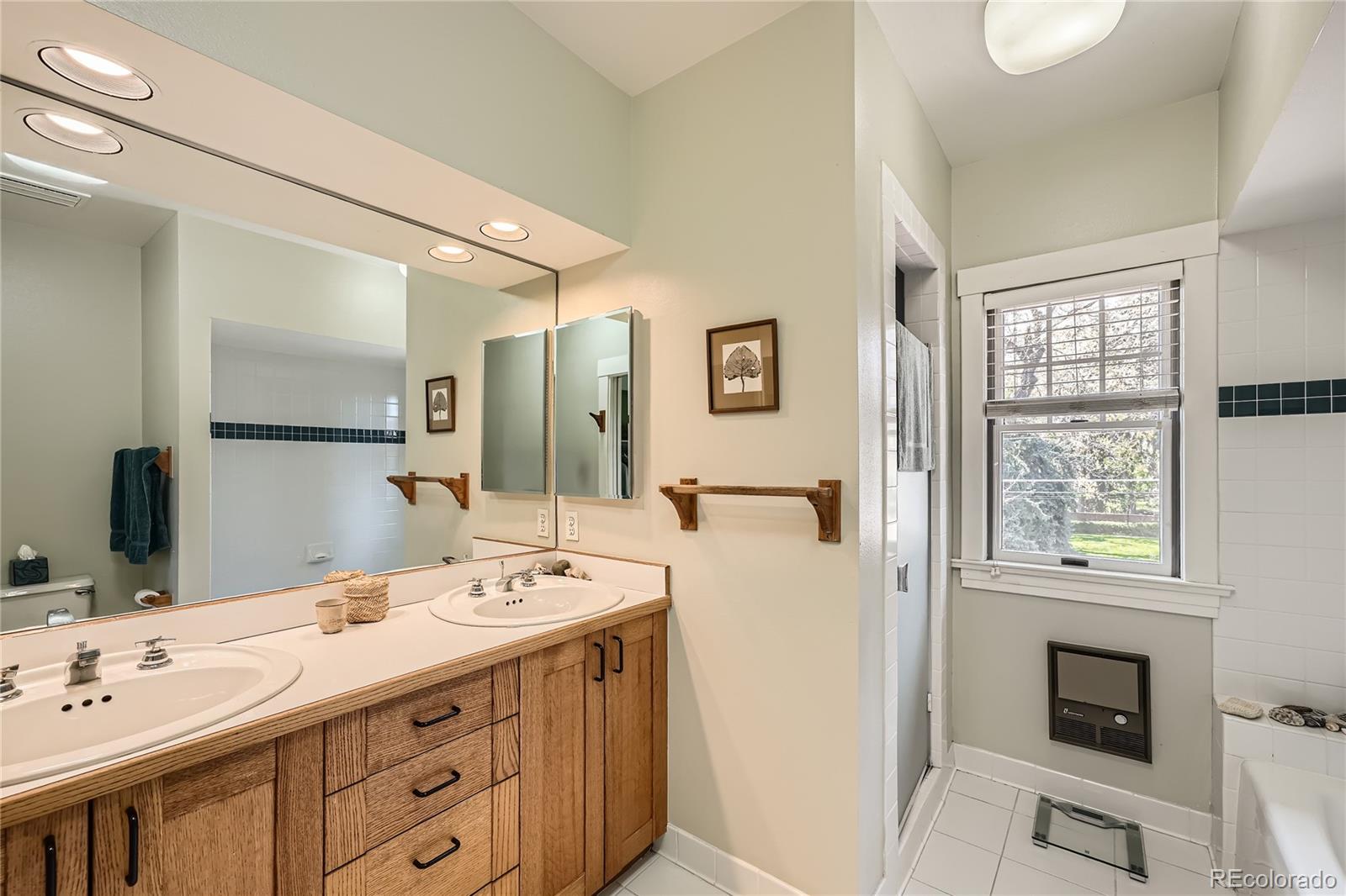 MLS Image #12 for 171 n franklin street,denver, Colorado