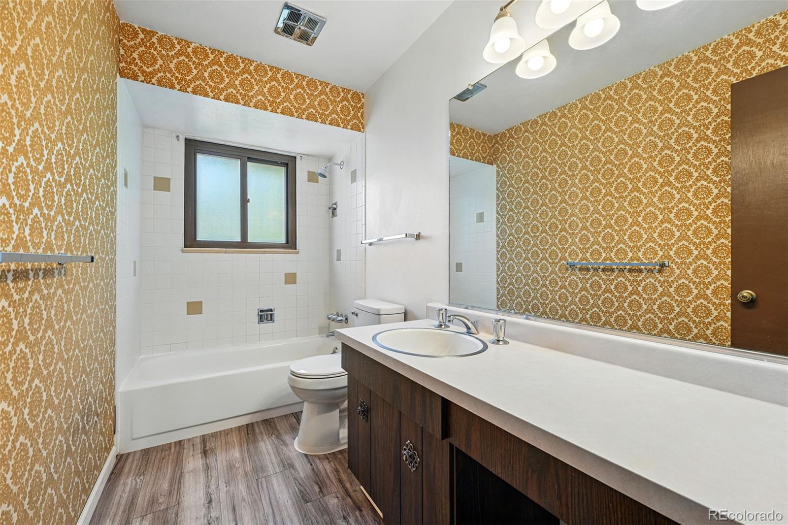 MLS Image #28 for 1354 s macon street,aurora, Colorado