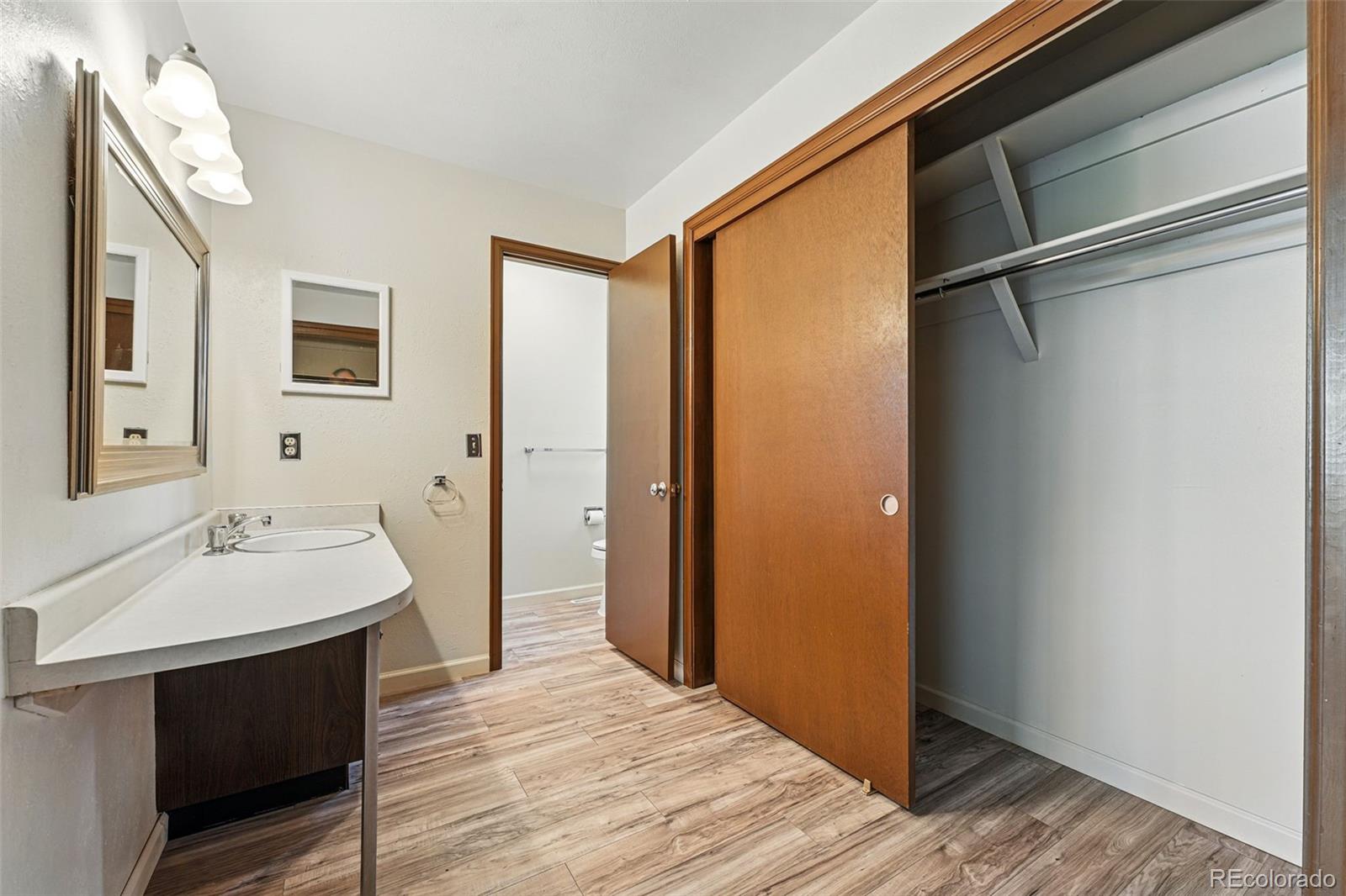 MLS Image #34 for 1354 s macon street,aurora, Colorado