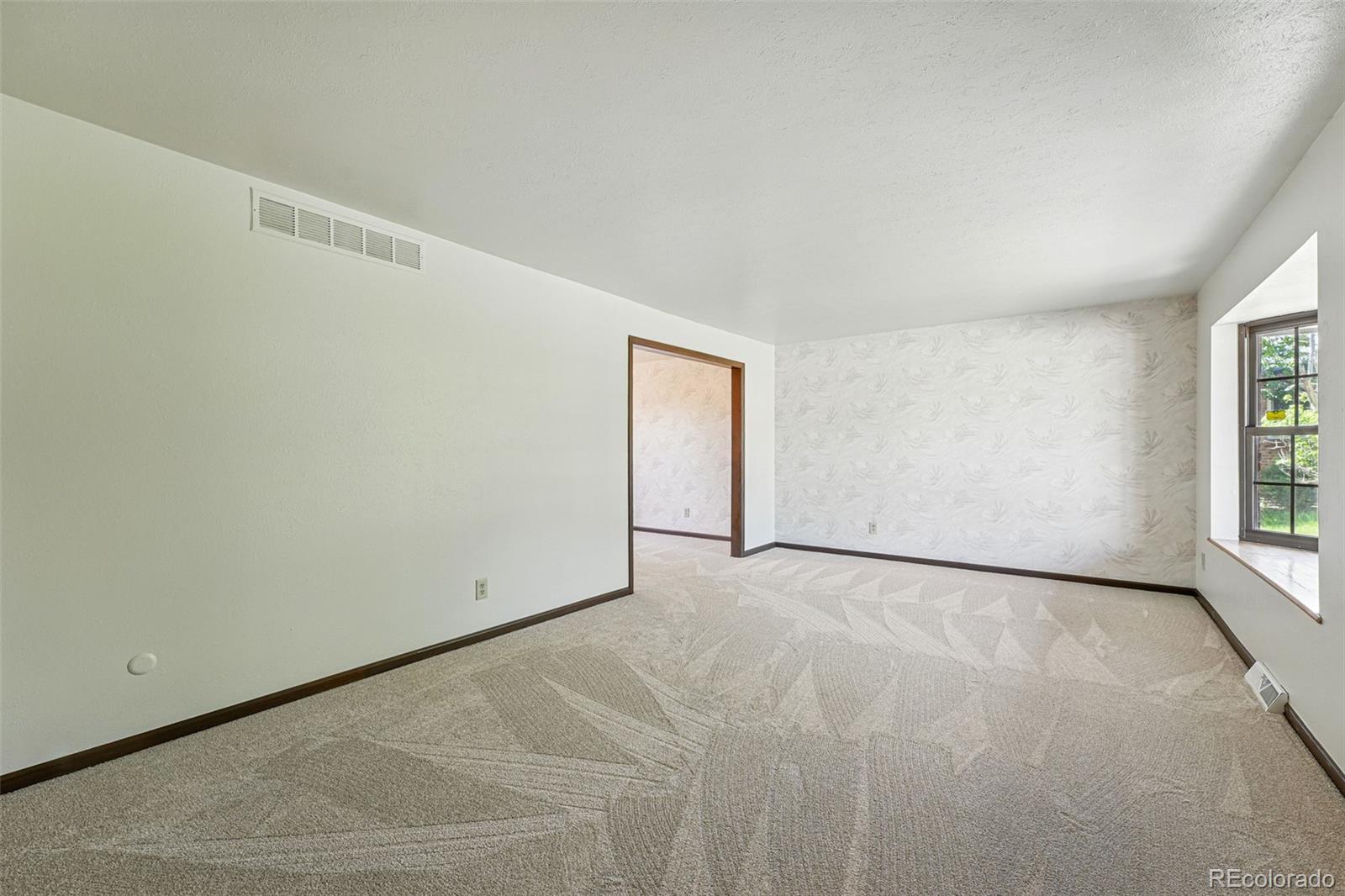MLS Image #7 for 1354 s macon street,aurora, Colorado