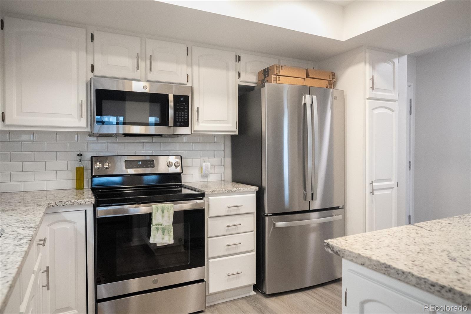 MLS Image #23 for 14091 e marina drive,aurora, Colorado