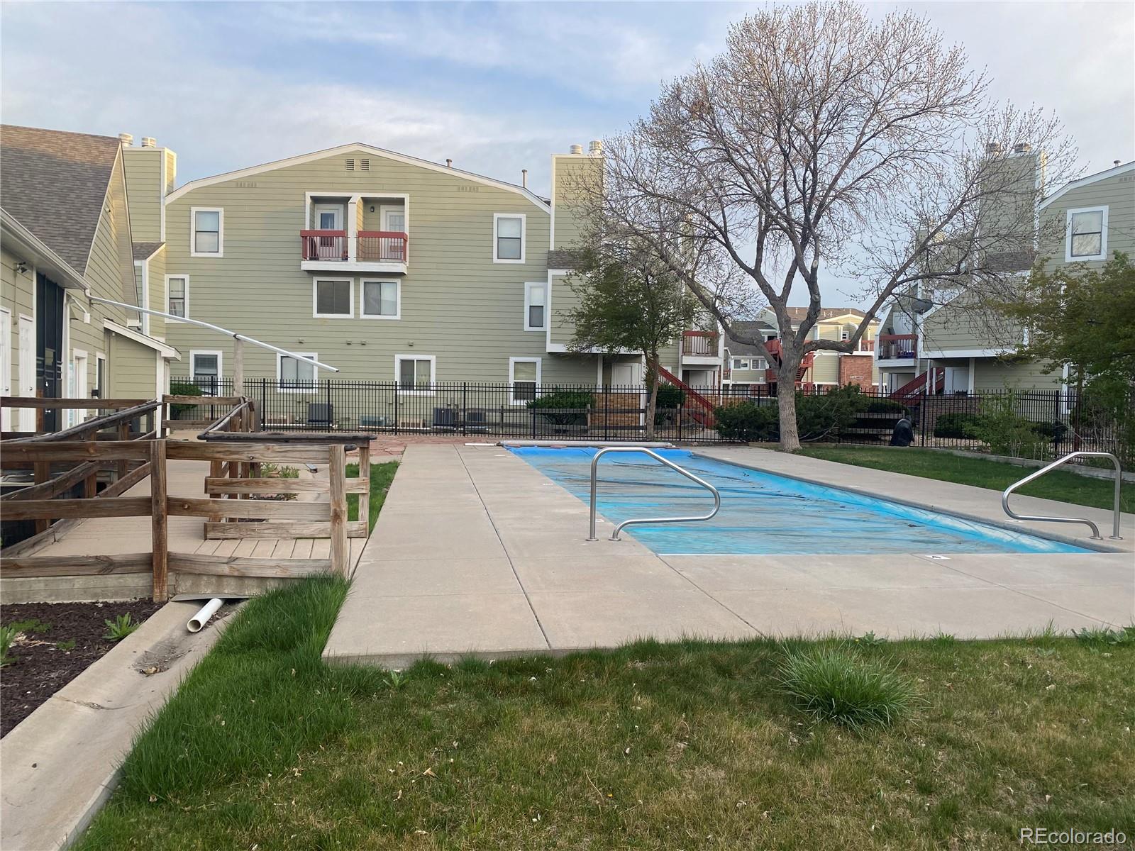 MLS Image #13 for 962 s dearborn way,aurora, Colorado