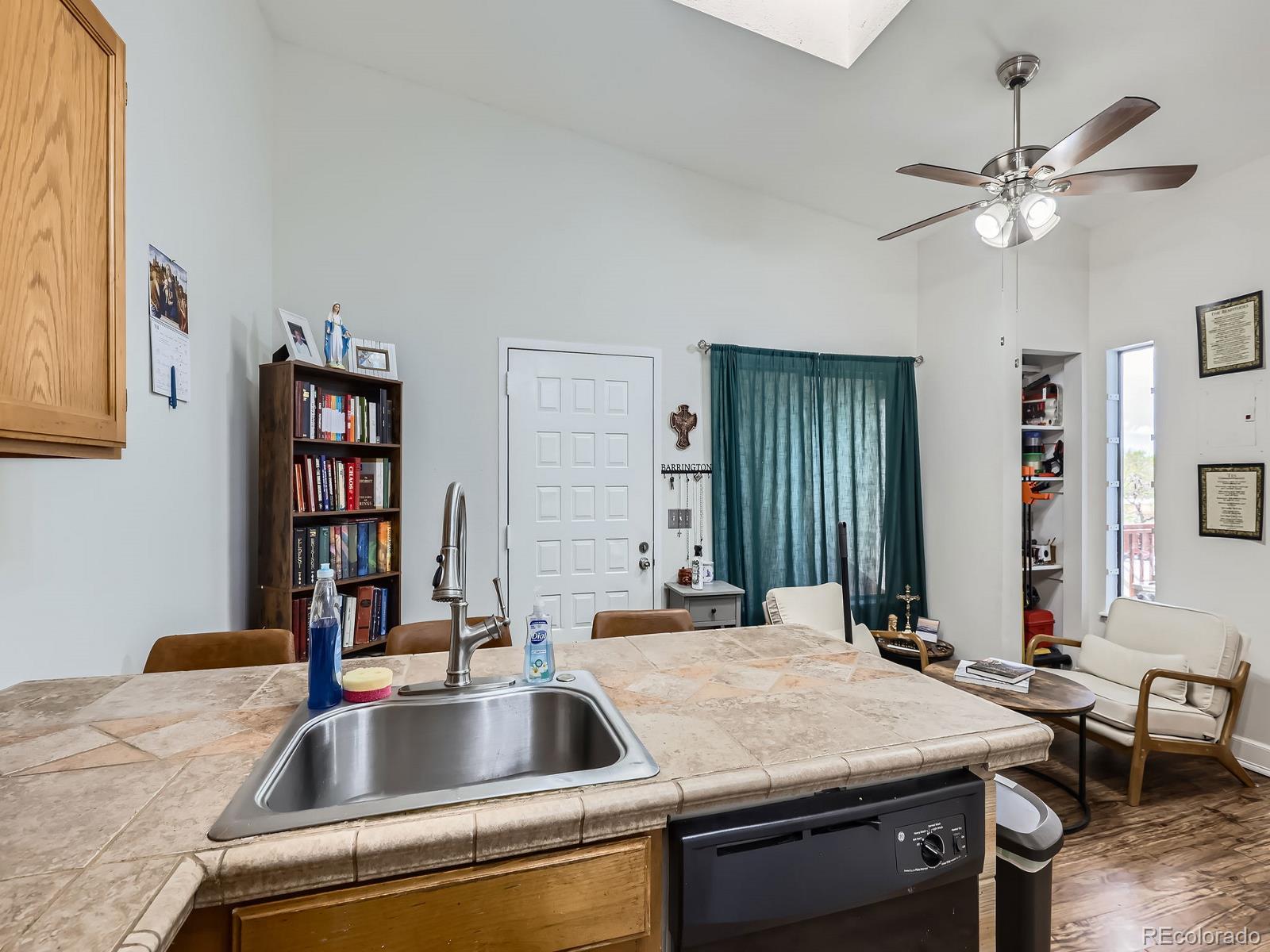 MLS Image #6 for 962 s dearborn way,aurora, Colorado