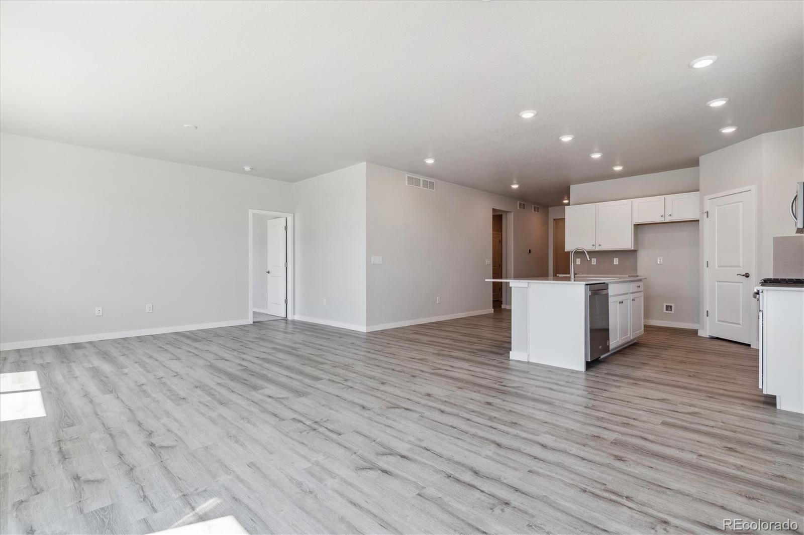 MLS Image #4 for 25023 n 34th avenue,aurora, Colorado