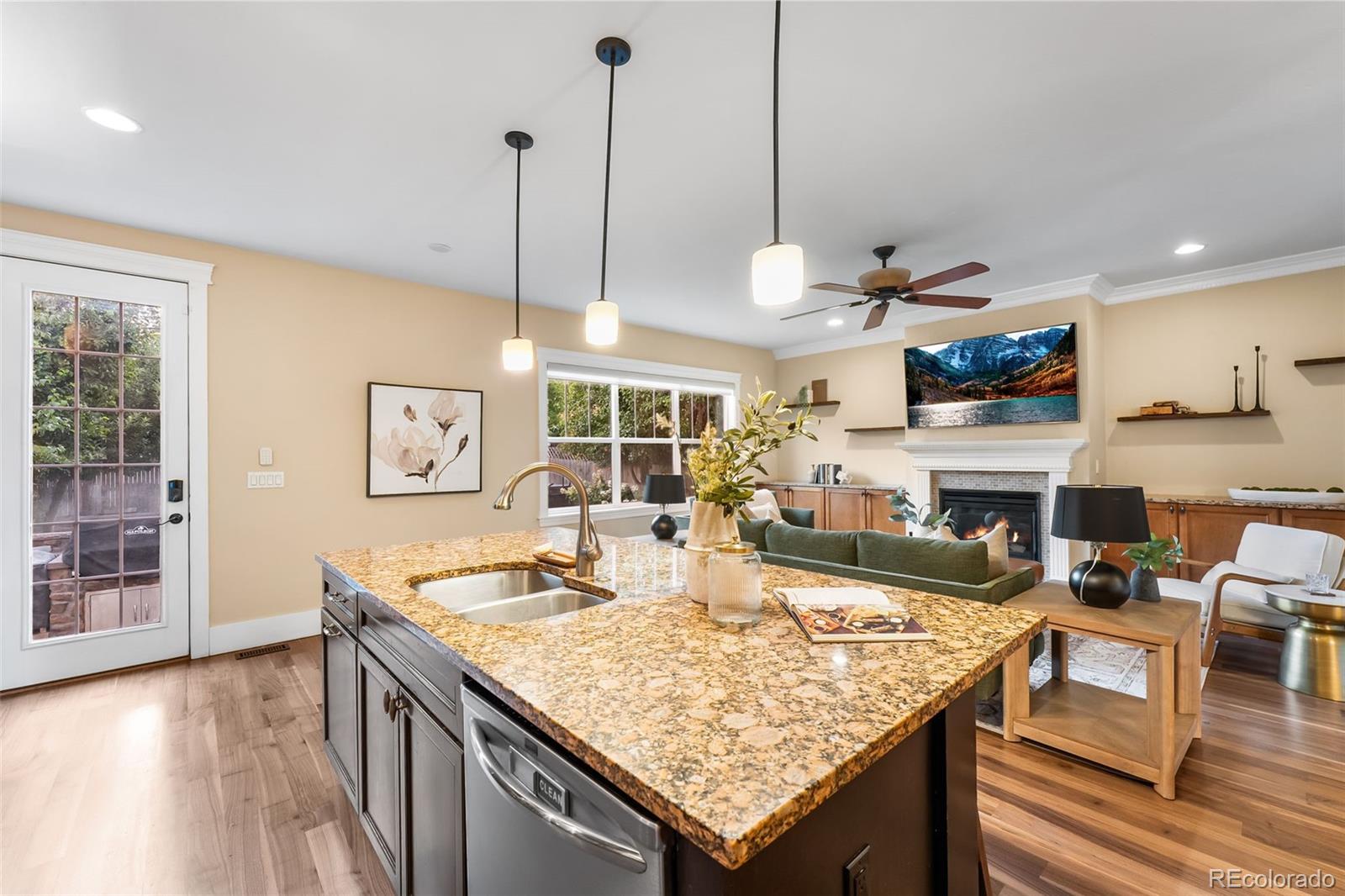 MLS Image #12 for 1070 s emerson street,denver, Colorado