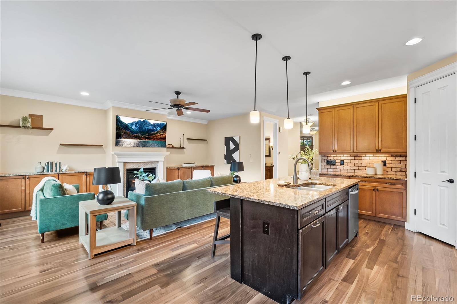 MLS Image #13 for 1070 s emerson street,denver, Colorado