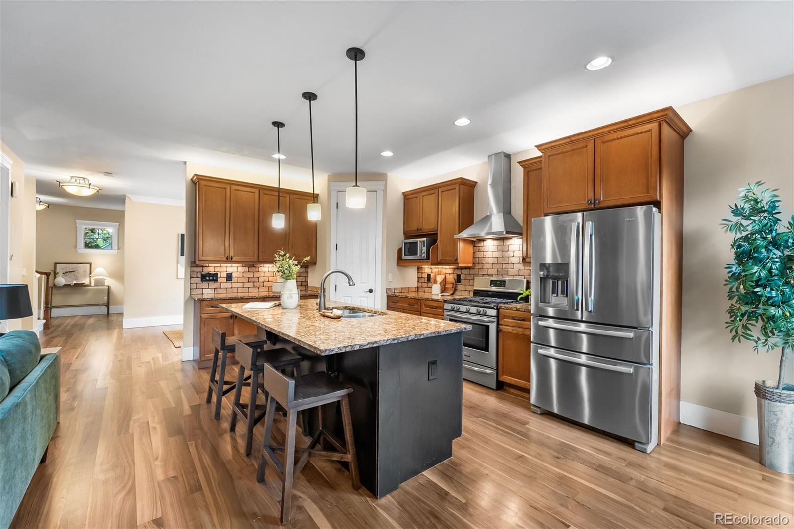 MLS Image #8 for 1070 s emerson street,denver, Colorado