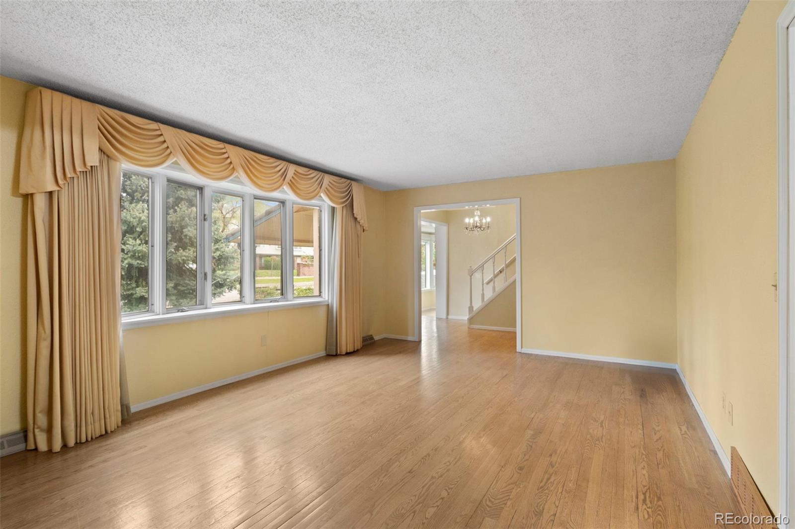 MLS Image #11 for 930 s dayton street,denver, Colorado