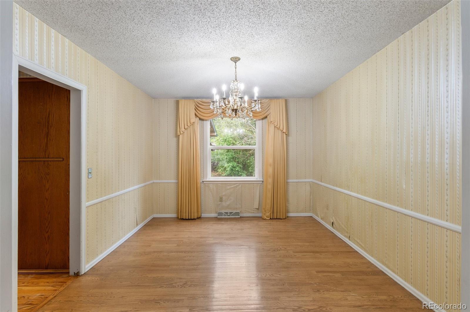 MLS Image #13 for 930 s dayton street,denver, Colorado