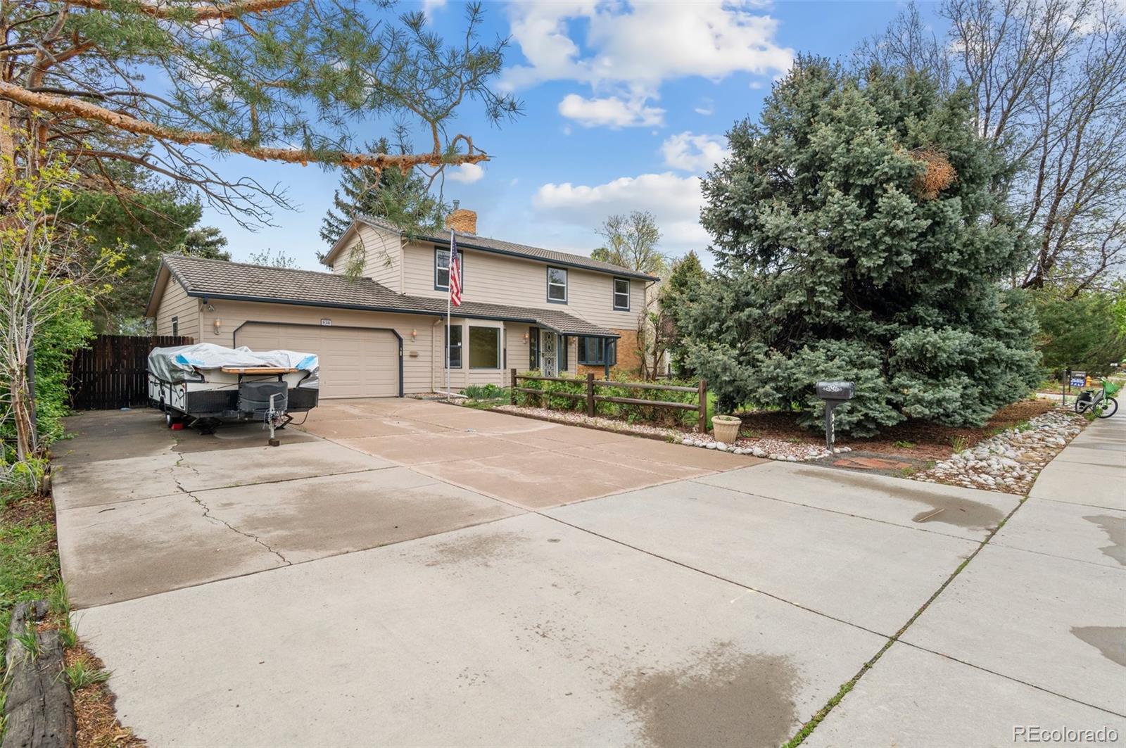 MLS Image #2 for 930 s dayton street,denver, Colorado