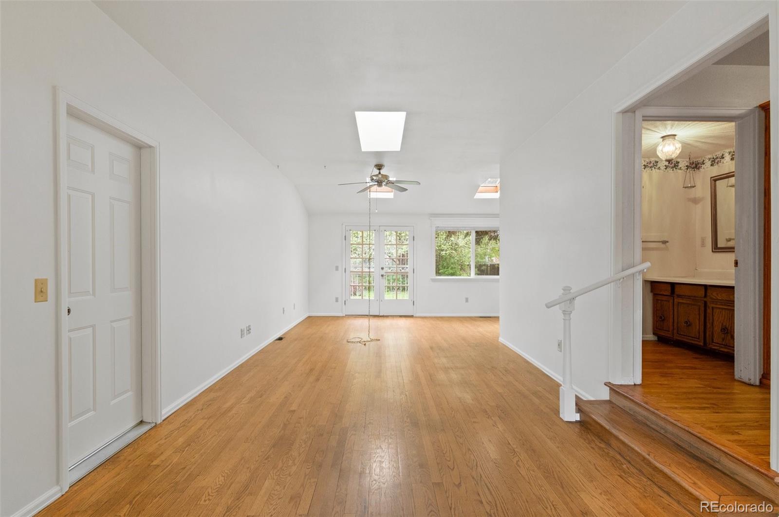 MLS Image #21 for 930 s dayton street,denver, Colorado