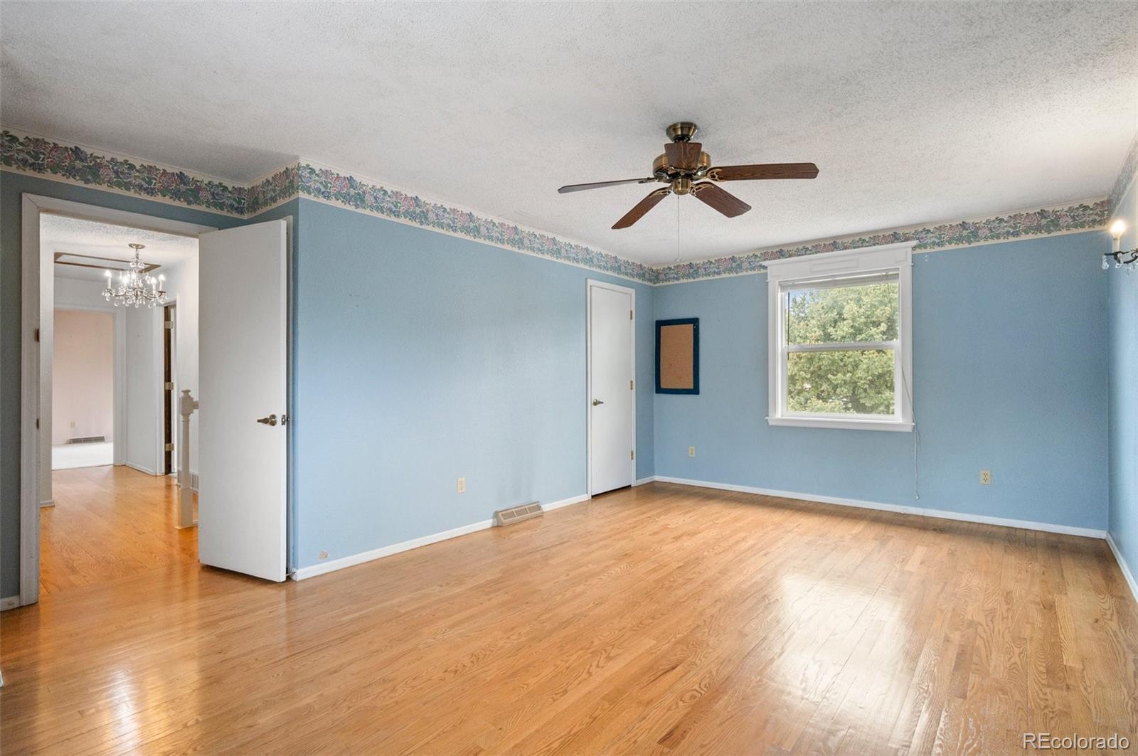 MLS Image #25 for 930 s dayton street,denver, Colorado