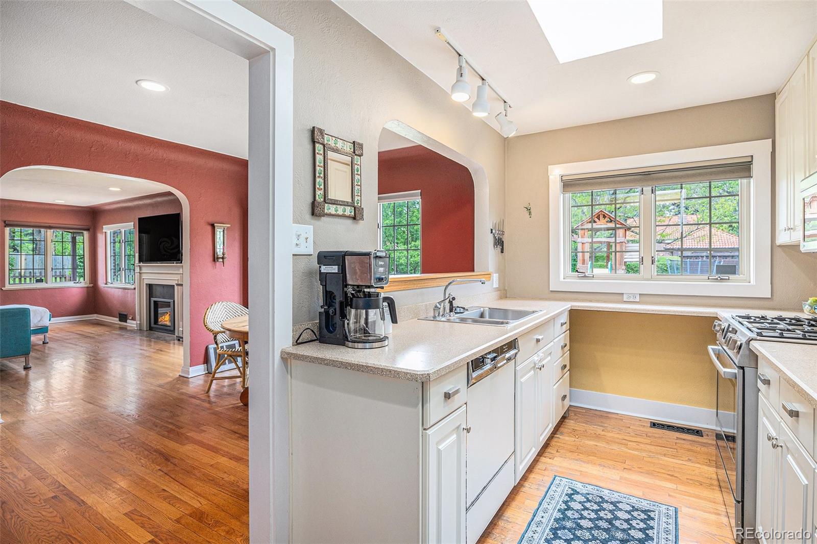 MLS Image #12 for 1900  magnolia street,denver, Colorado