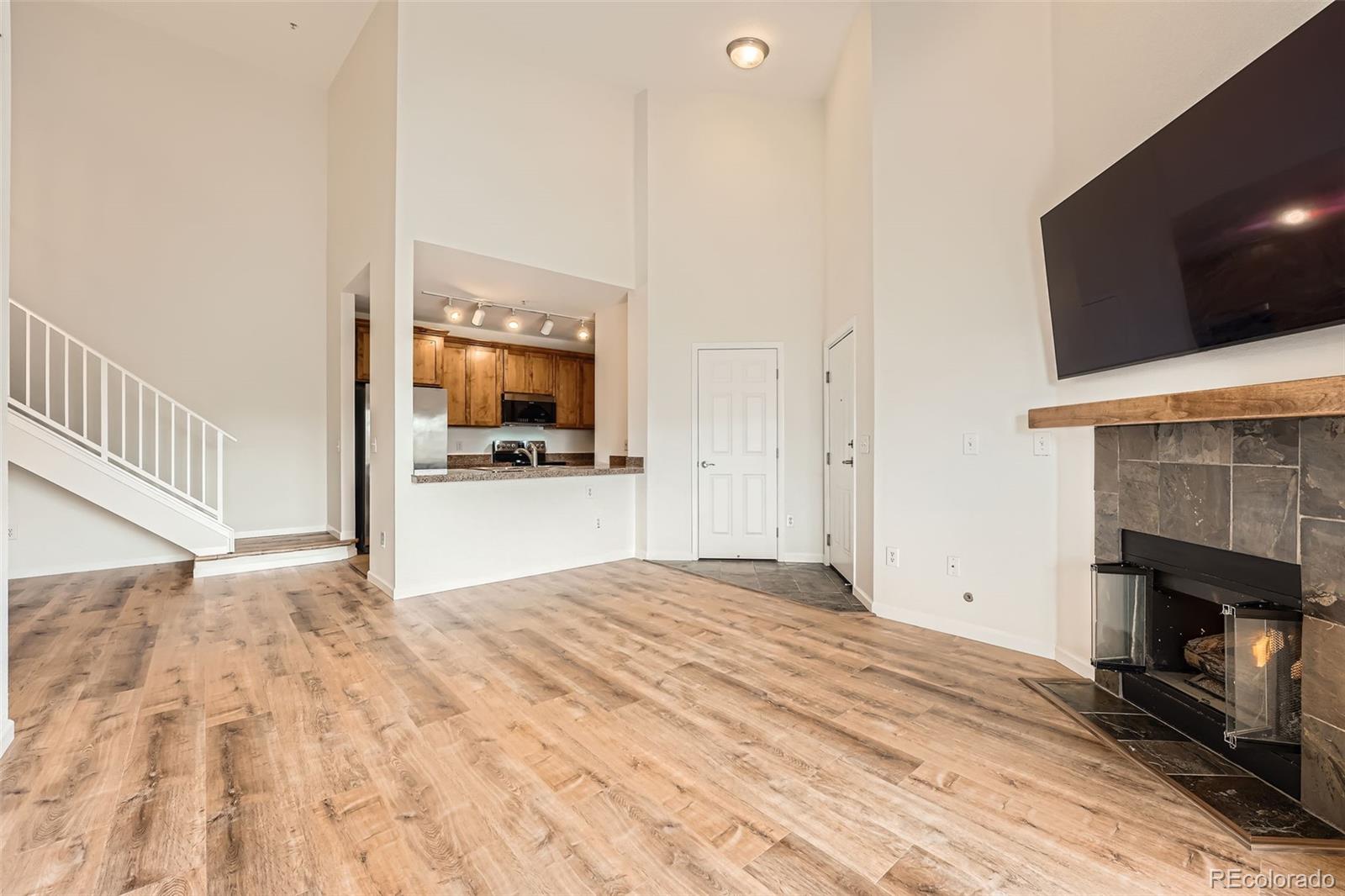 MLS Image #5 for 3872 s dallas street,aurora, Colorado
