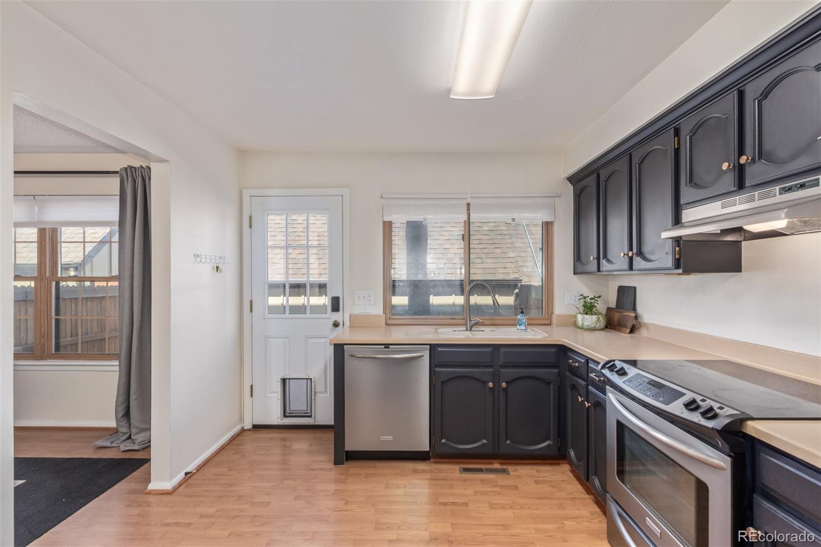MLS Image #12 for 8039 e phillips circle,centennial, Colorado