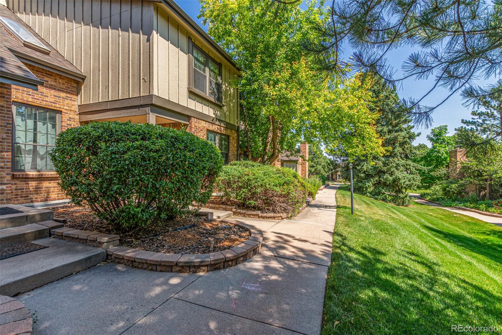 MLS Image #2 for 8039 e phillips circle,centennial, Colorado