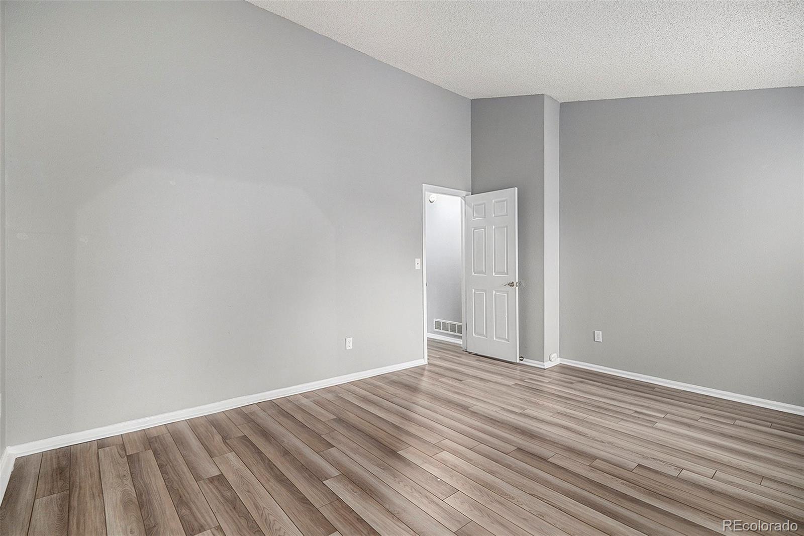 MLS Image #11 for 4621 s fraser circle,aurora, Colorado