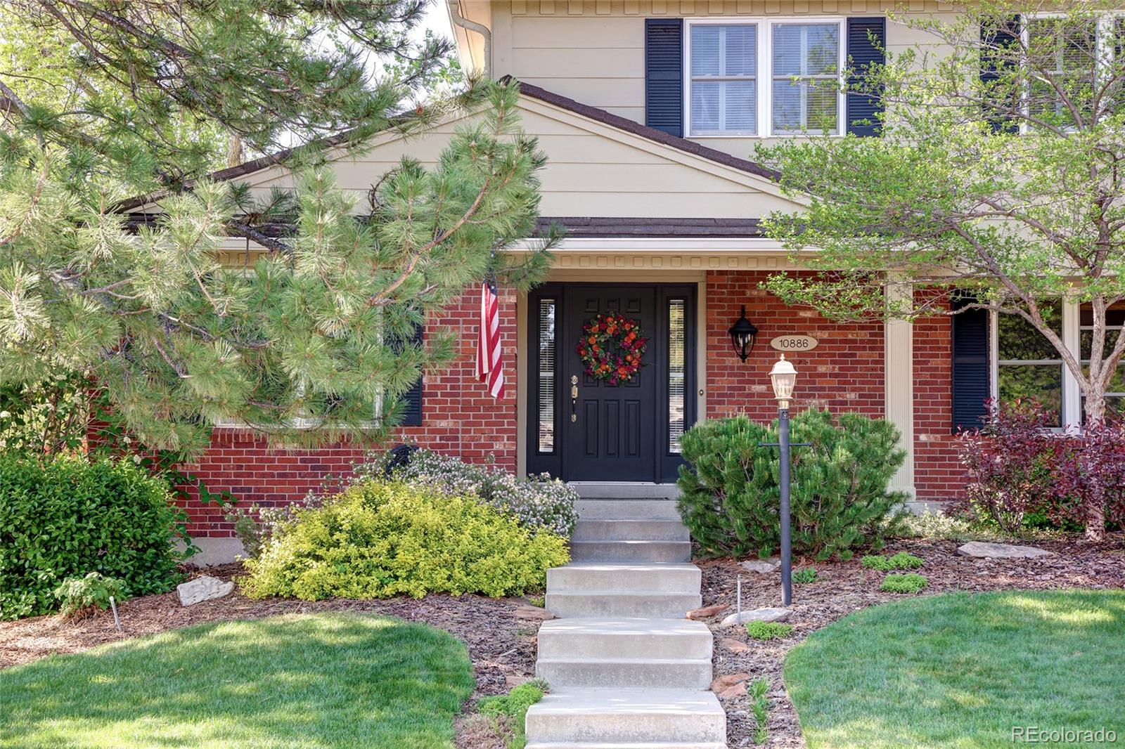 MLS Image #2 for 10886 e berry avenue,englewood, Colorado