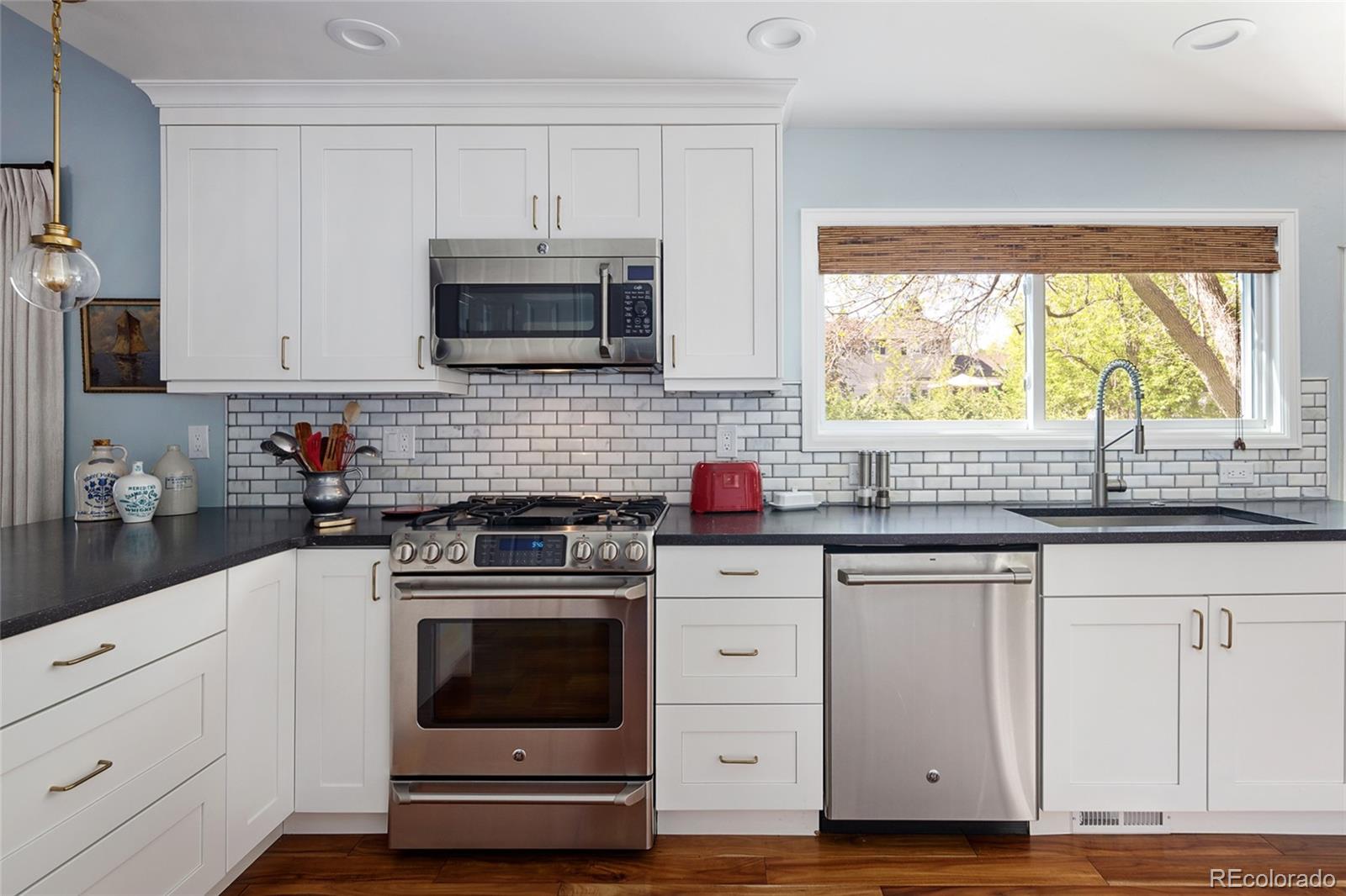 MLS Image #20 for 10886 e berry avenue,englewood, Colorado