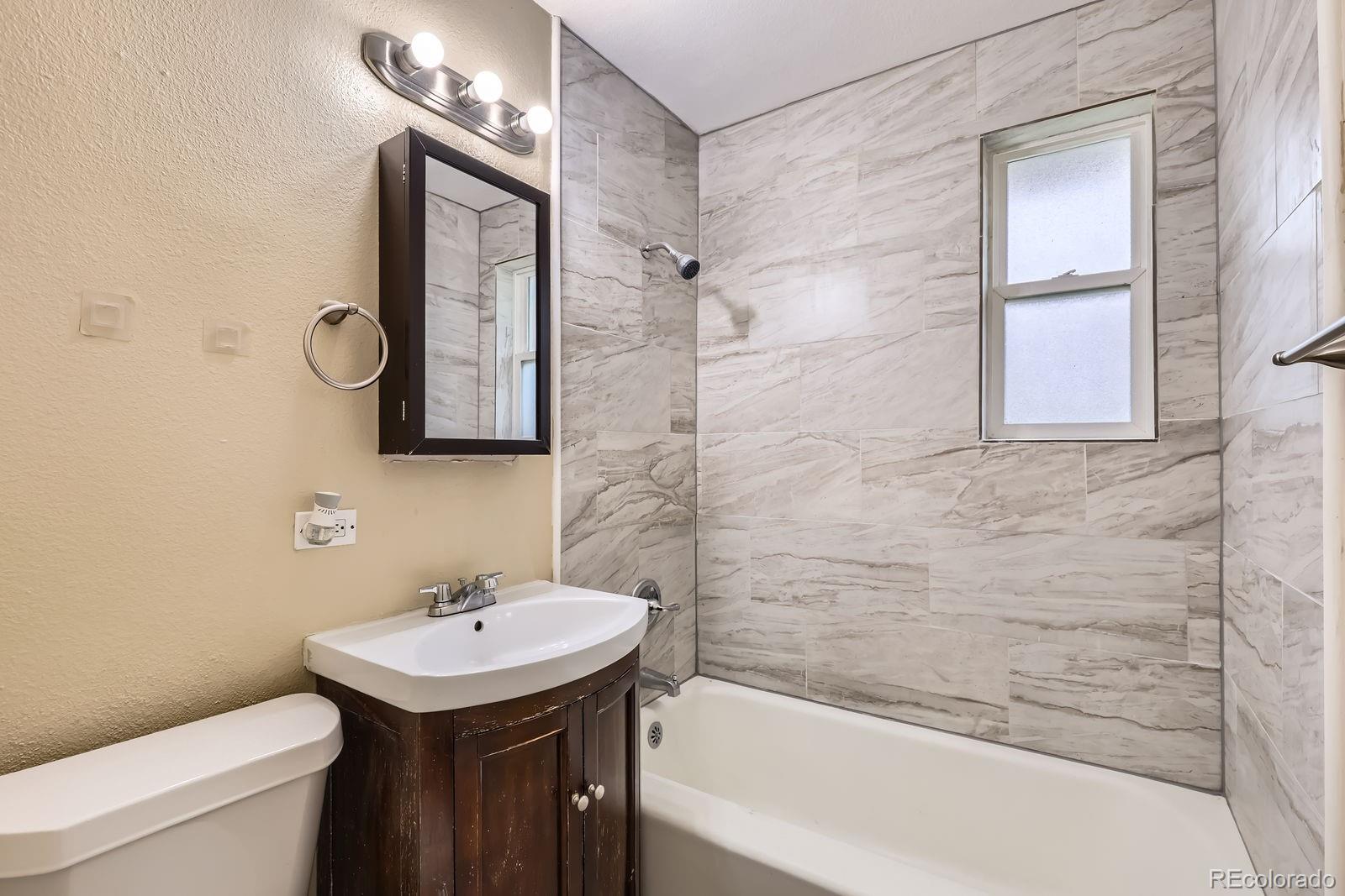 MLS Image #14 for 1325  geneva street,aurora, Colorado