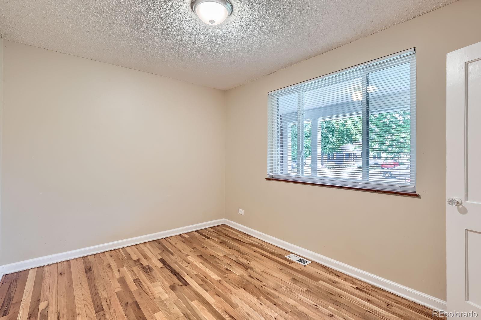 MLS Image #16 for 1325  geneva street,aurora, Colorado