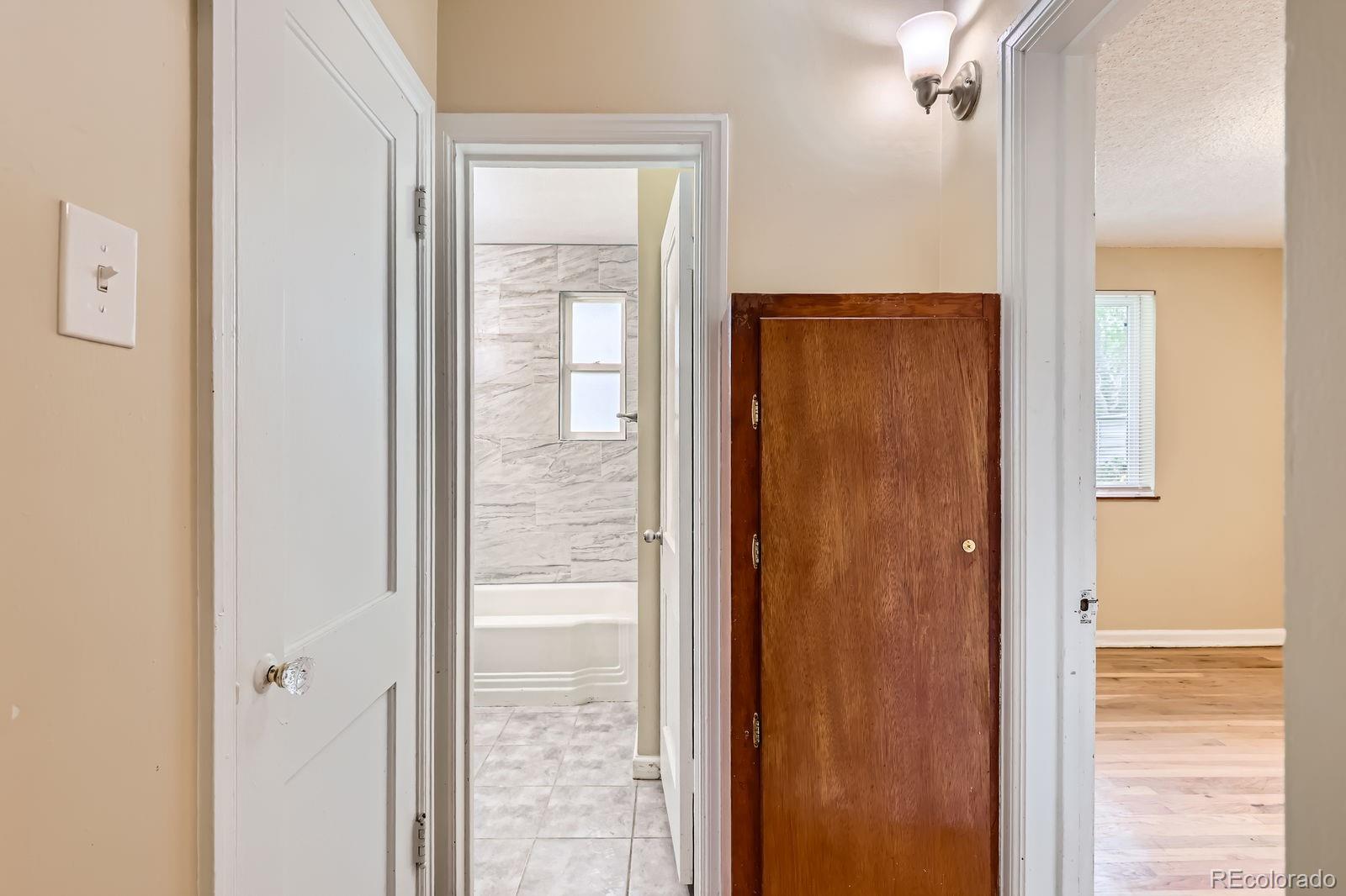 MLS Image #19 for 1325  geneva street,aurora, Colorado