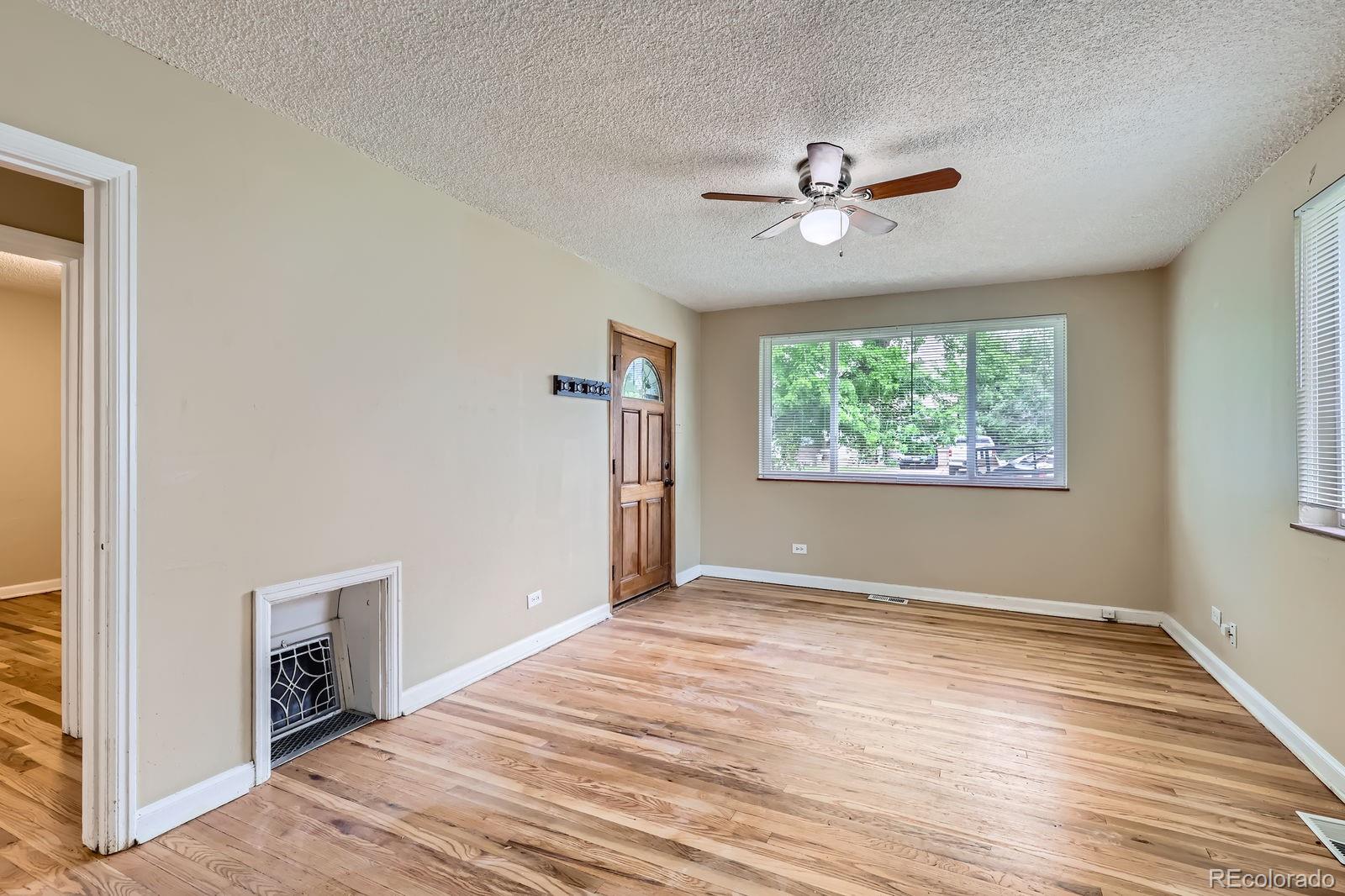 MLS Image #4 for 1325  geneva street,aurora, Colorado
