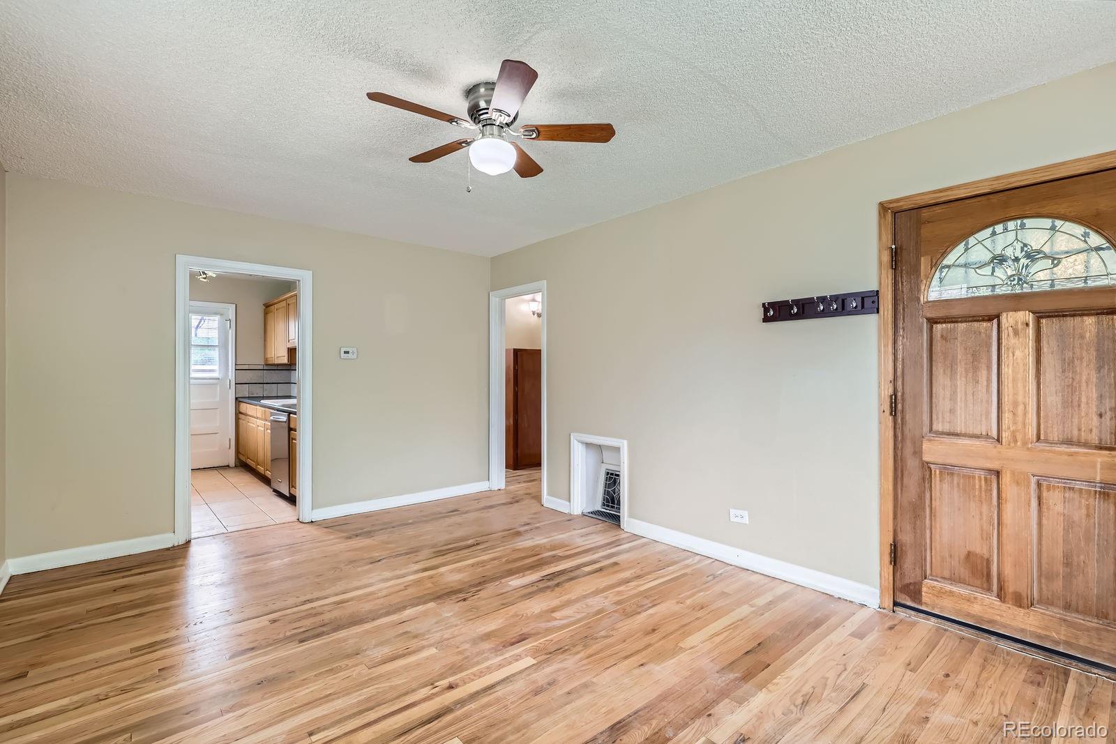MLS Image #5 for 1325  geneva street,aurora, Colorado