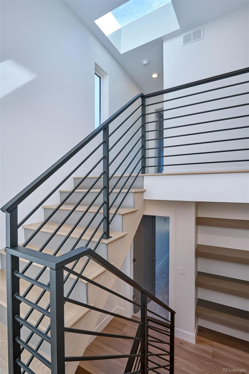 MLS Image #18 for 1823  grove street,denver, Colorado