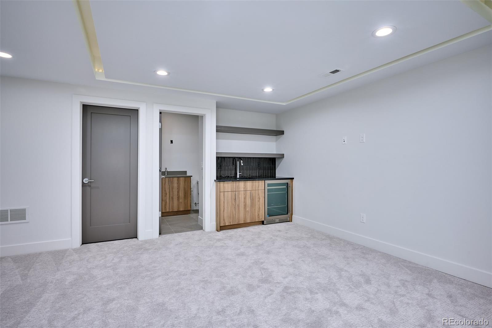 MLS Image #22 for 1823  grove street,denver, Colorado